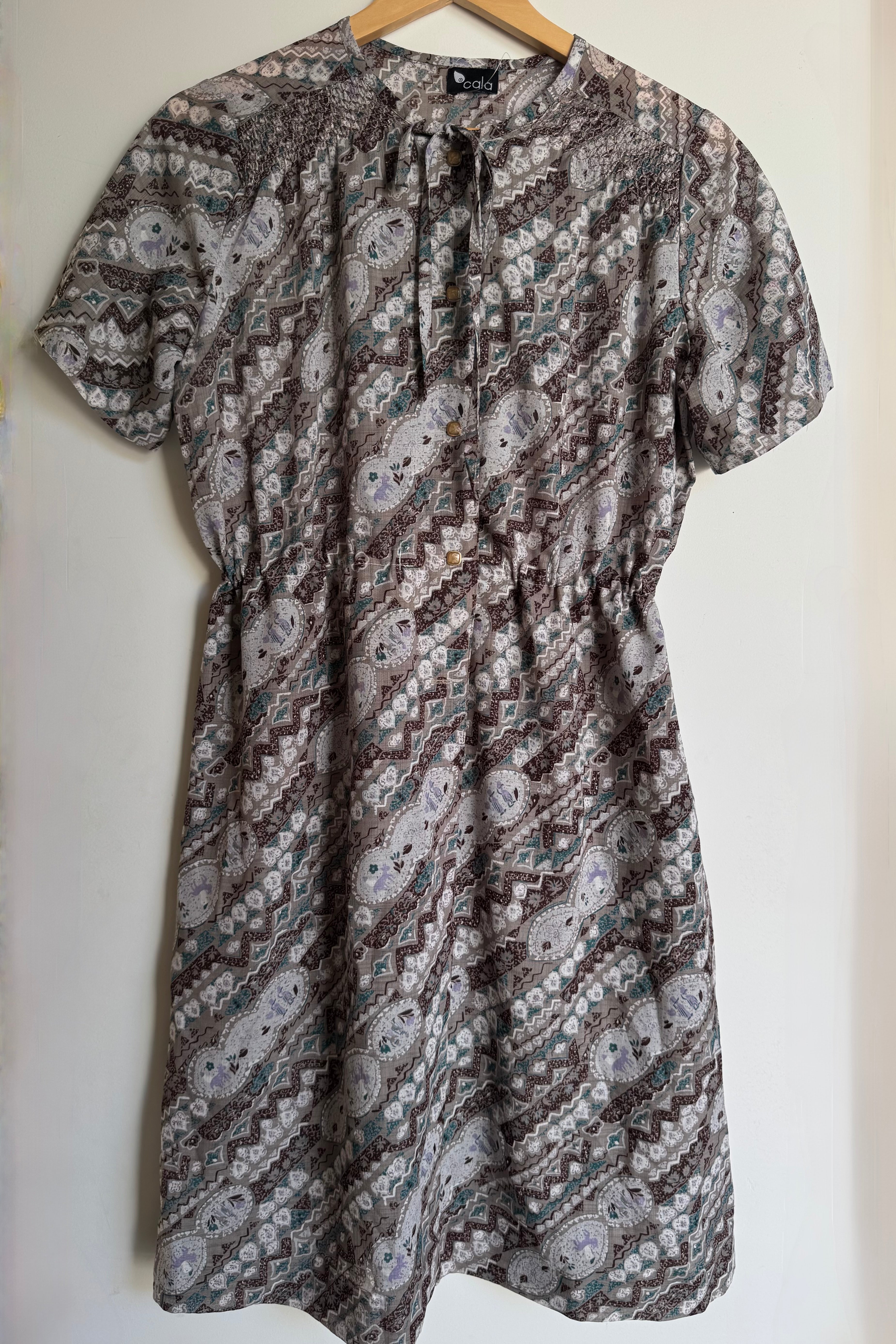 שמלת וינטג׳ קלי