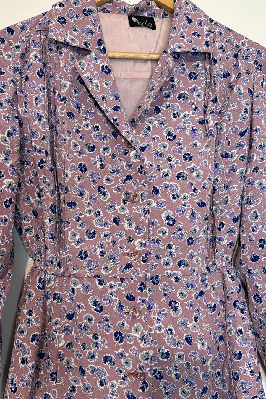 שמלת וינטג' ורודה פרחים כחולים