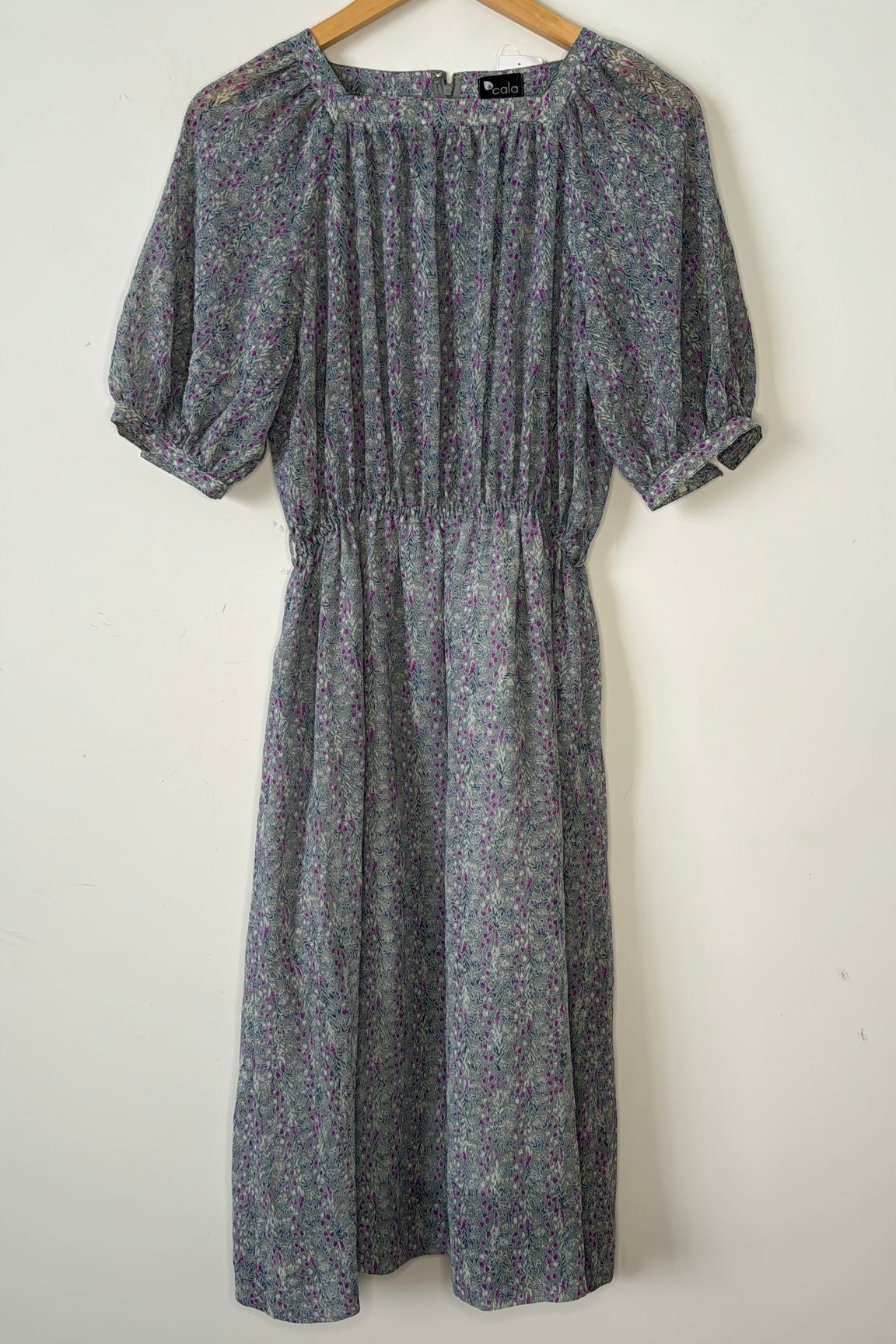 שמלת וינטג' שרוולים תפוחים פרחונית