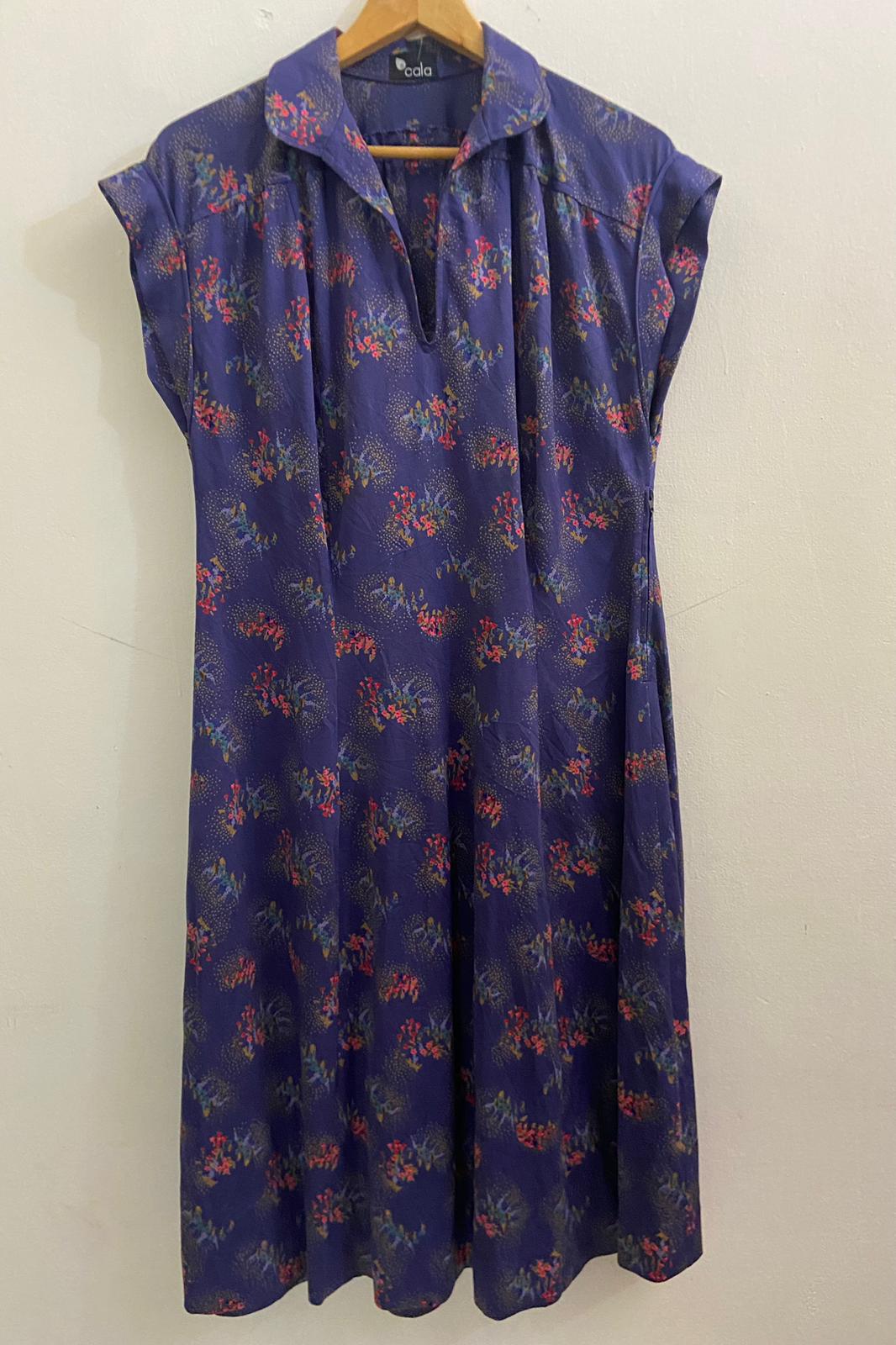 שמלת וינטג' סגולה עם פרחים