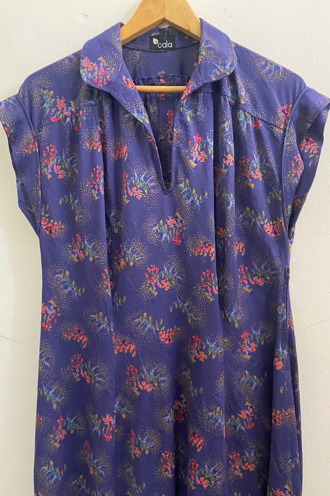 שמלת וינטג' סגולה עם פרחים