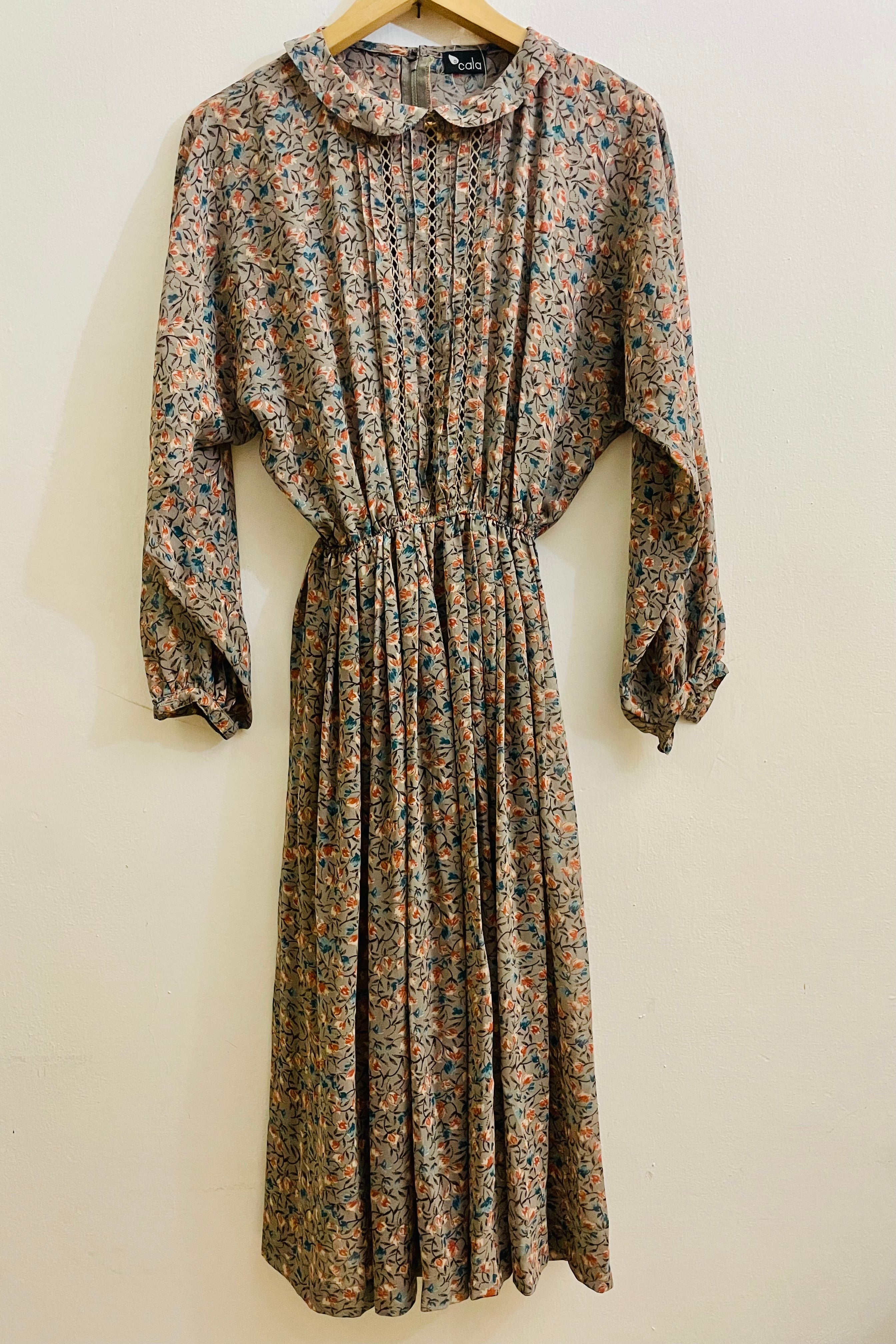 שמלת וינטג׳ אוסנת