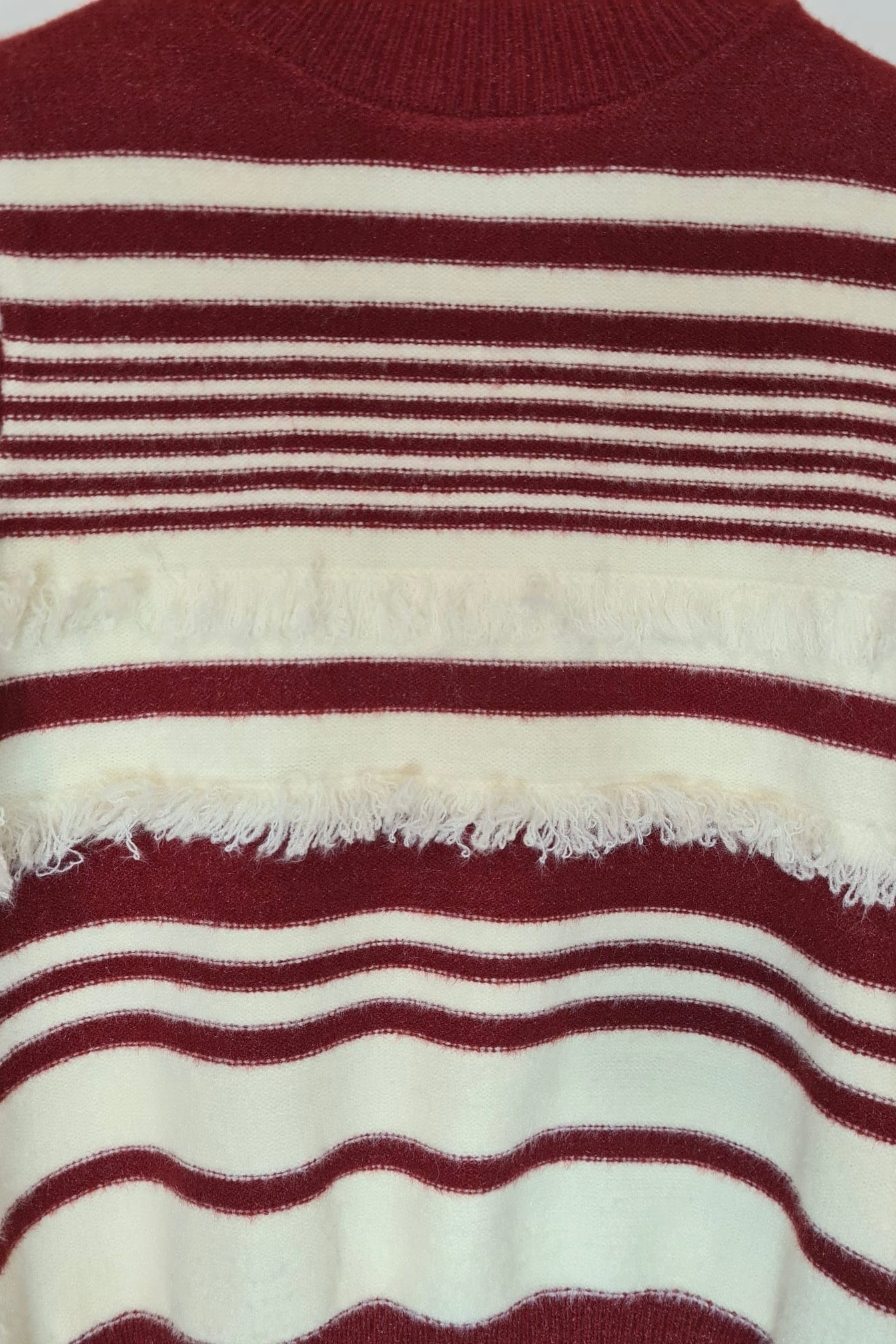 סריג אדום לבן חורף