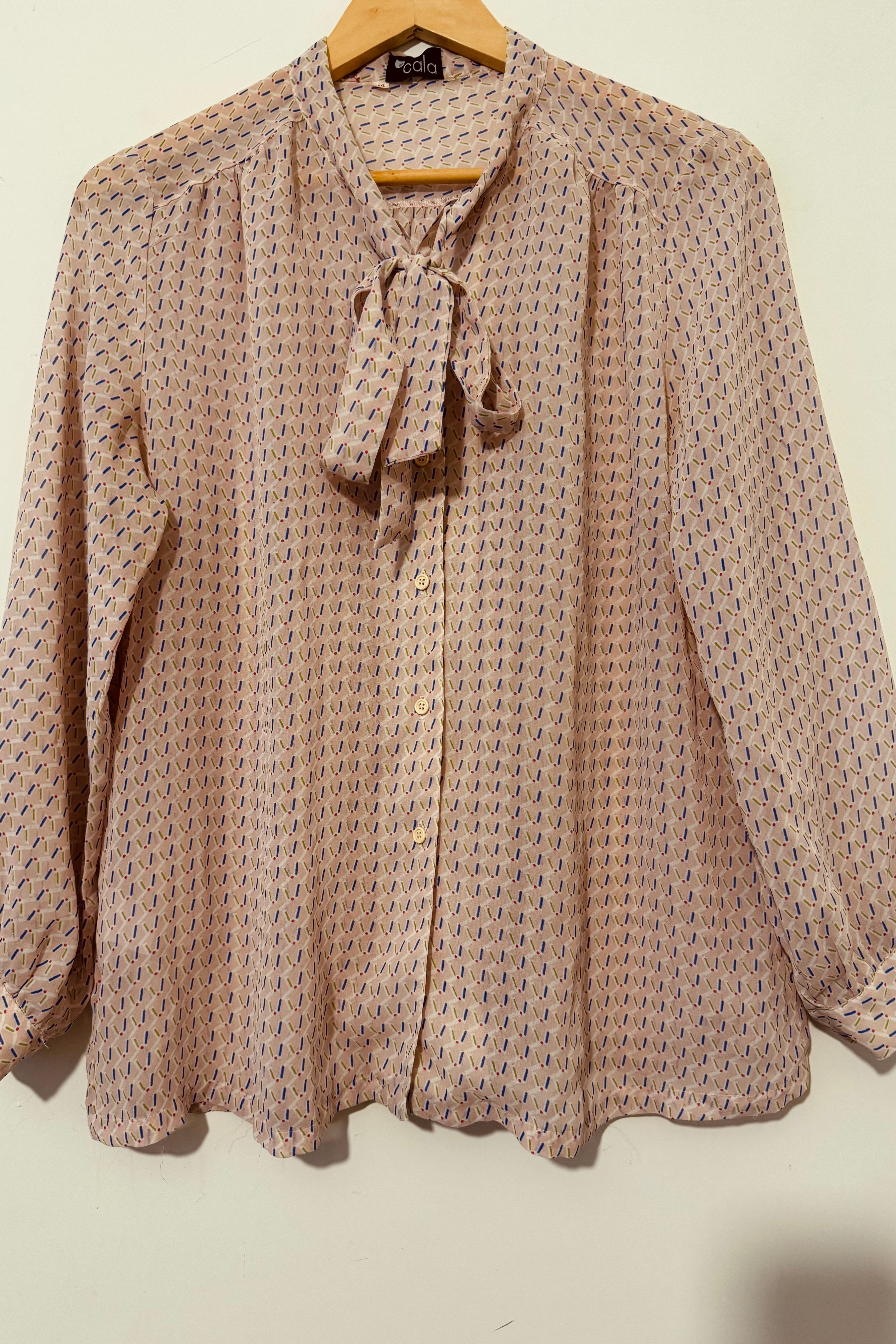 חולצת וינטג׳ מקלות