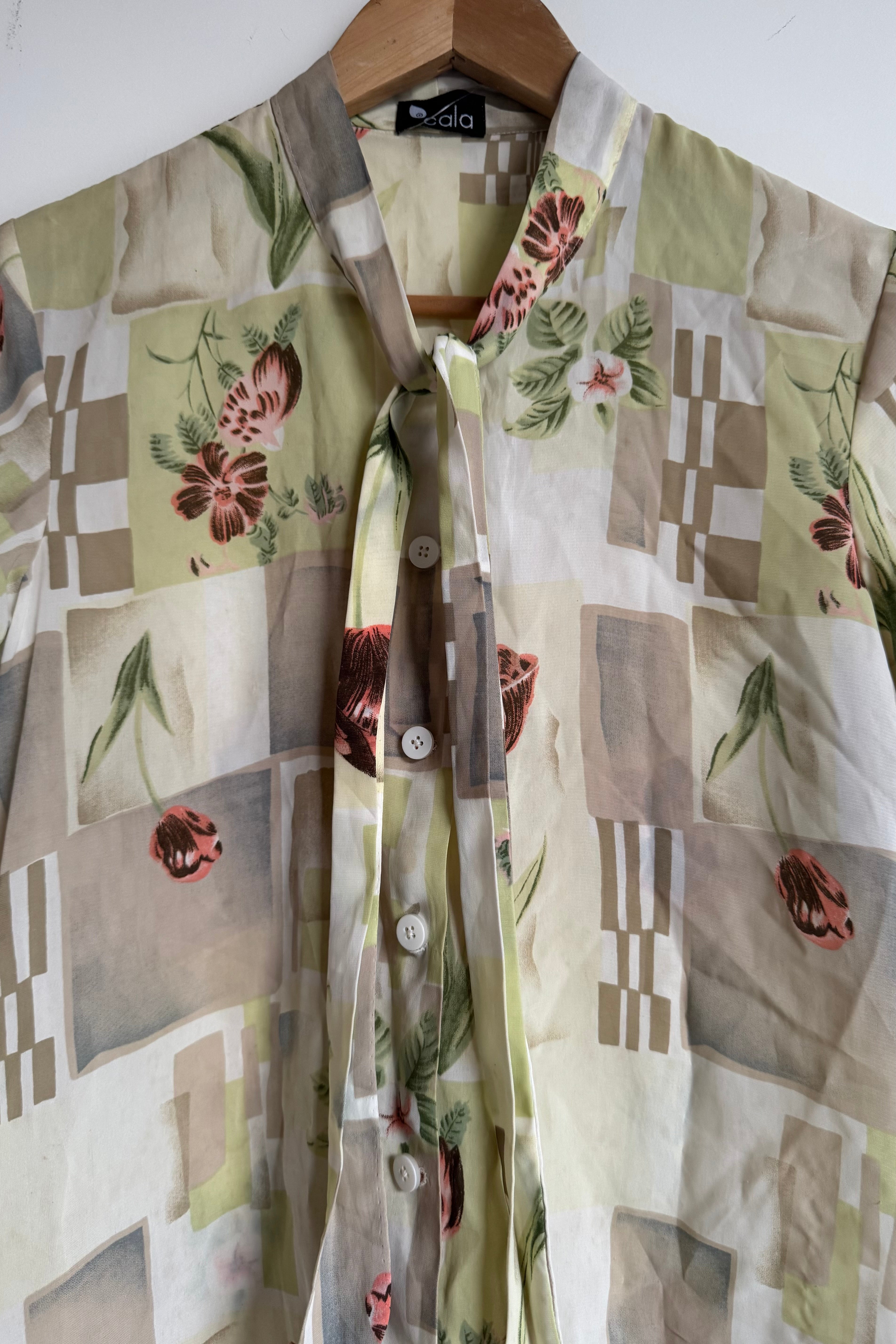 חולצת וינטג׳ דלית