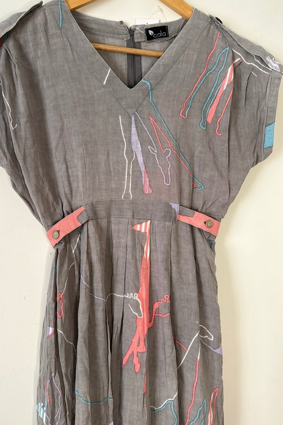 שמלת וינטג' ג'ירפות