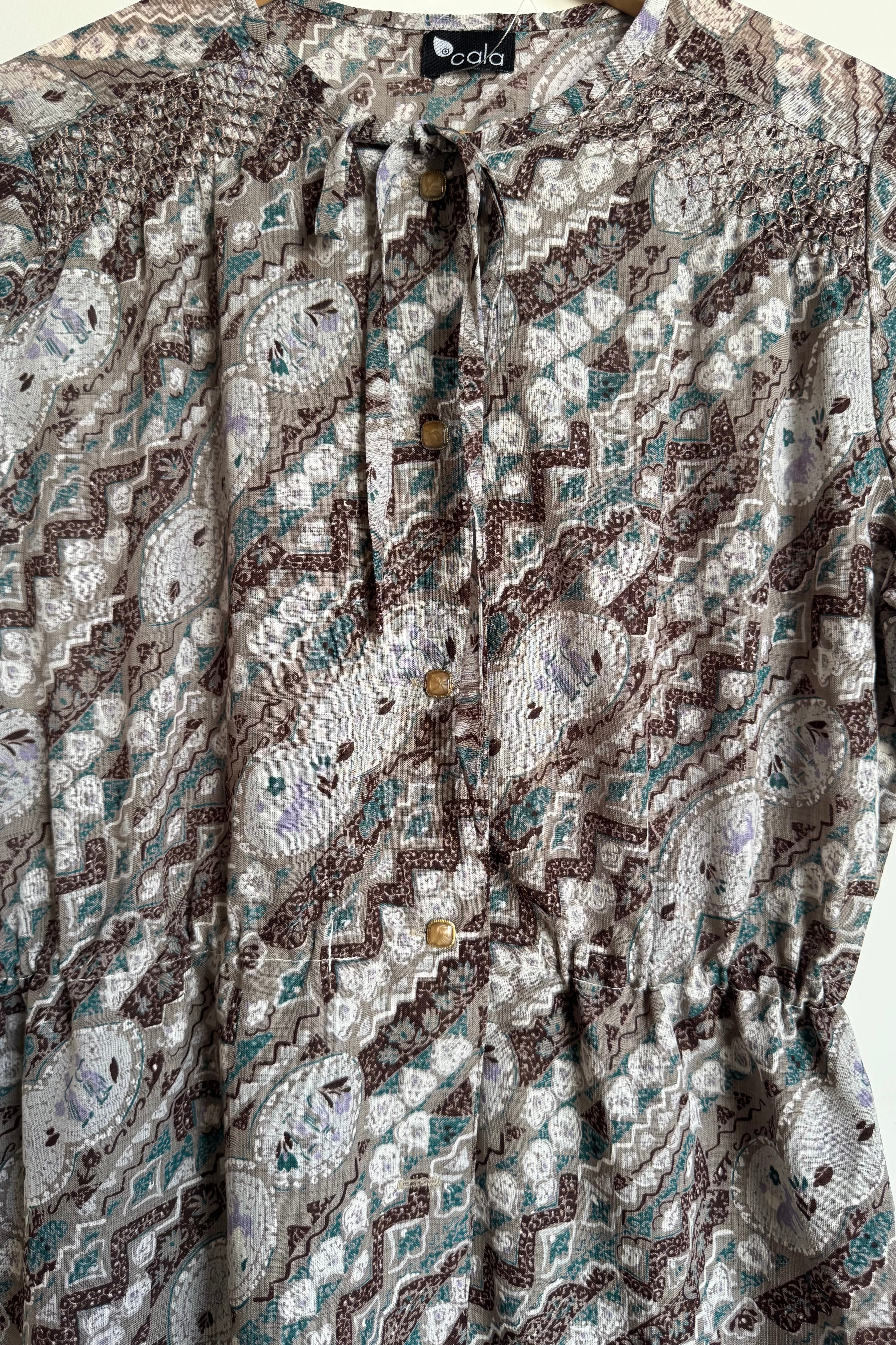 שמלת וינטג׳ קלי