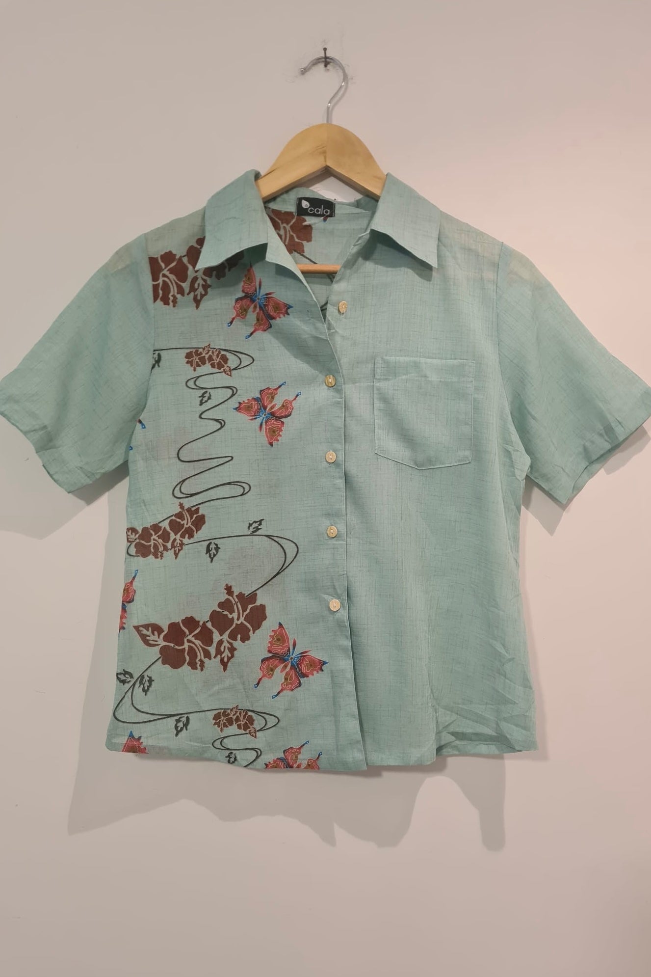 חולצת פרפרים