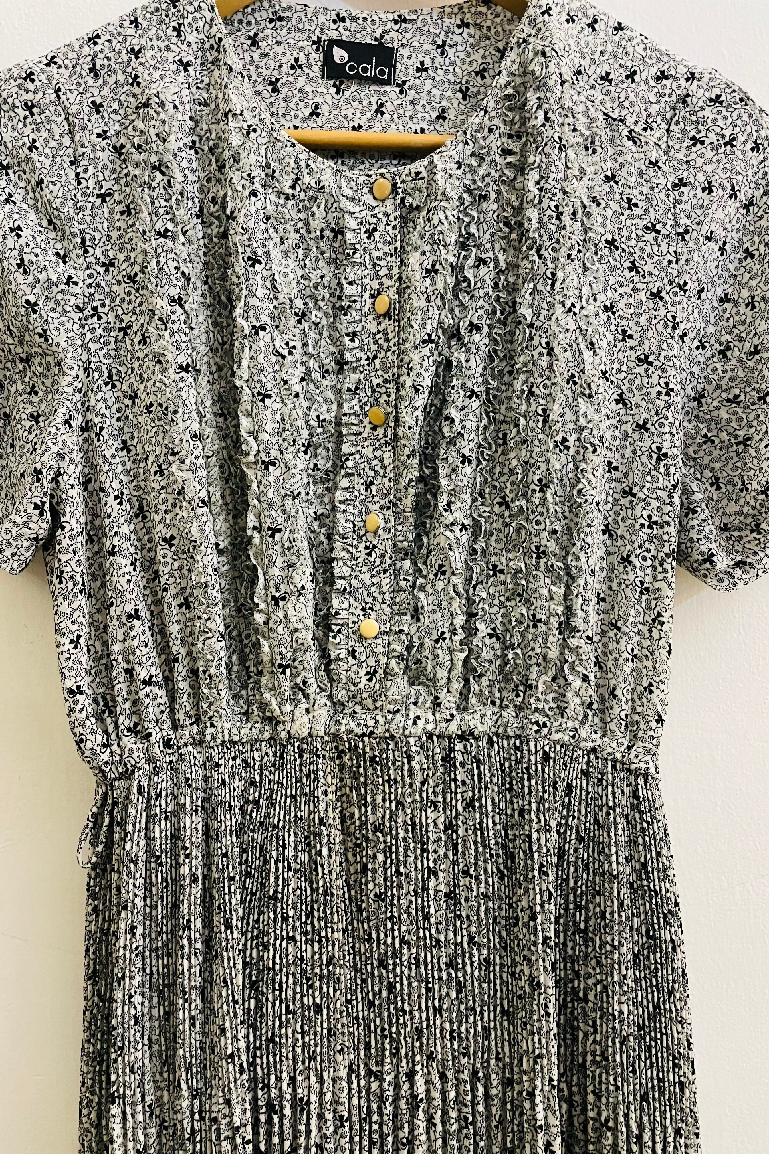 שמלת וינטג׳ תלתן