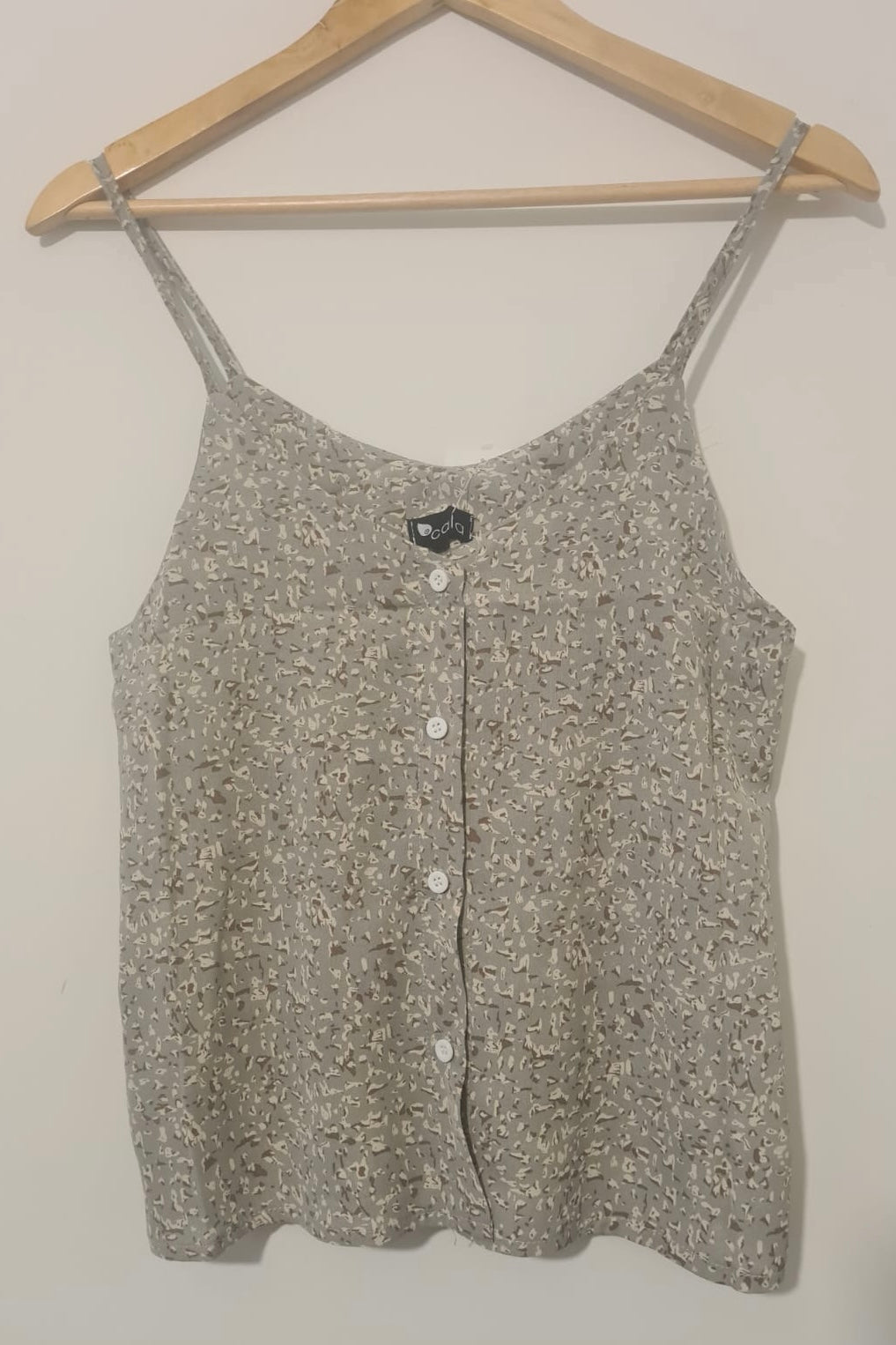 גופיית כפתורים