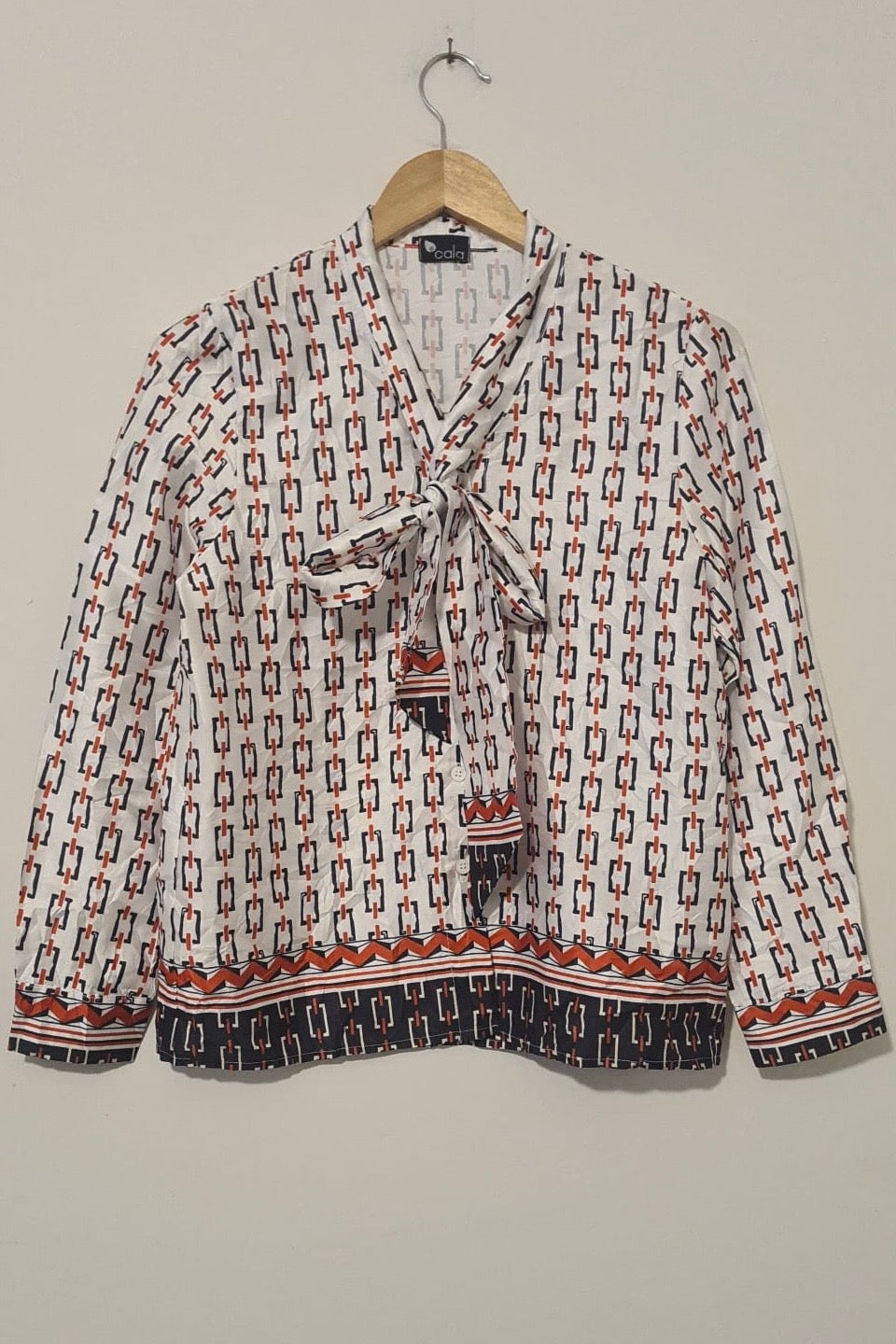 חולצת וינטג' שרשראות קשירה קדמית