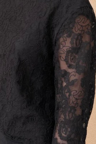 חולצה שרוולי תחרה