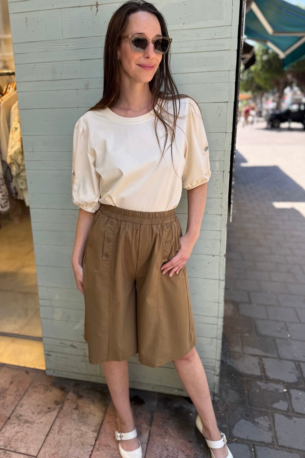 מכנסיי שורות כפתורים