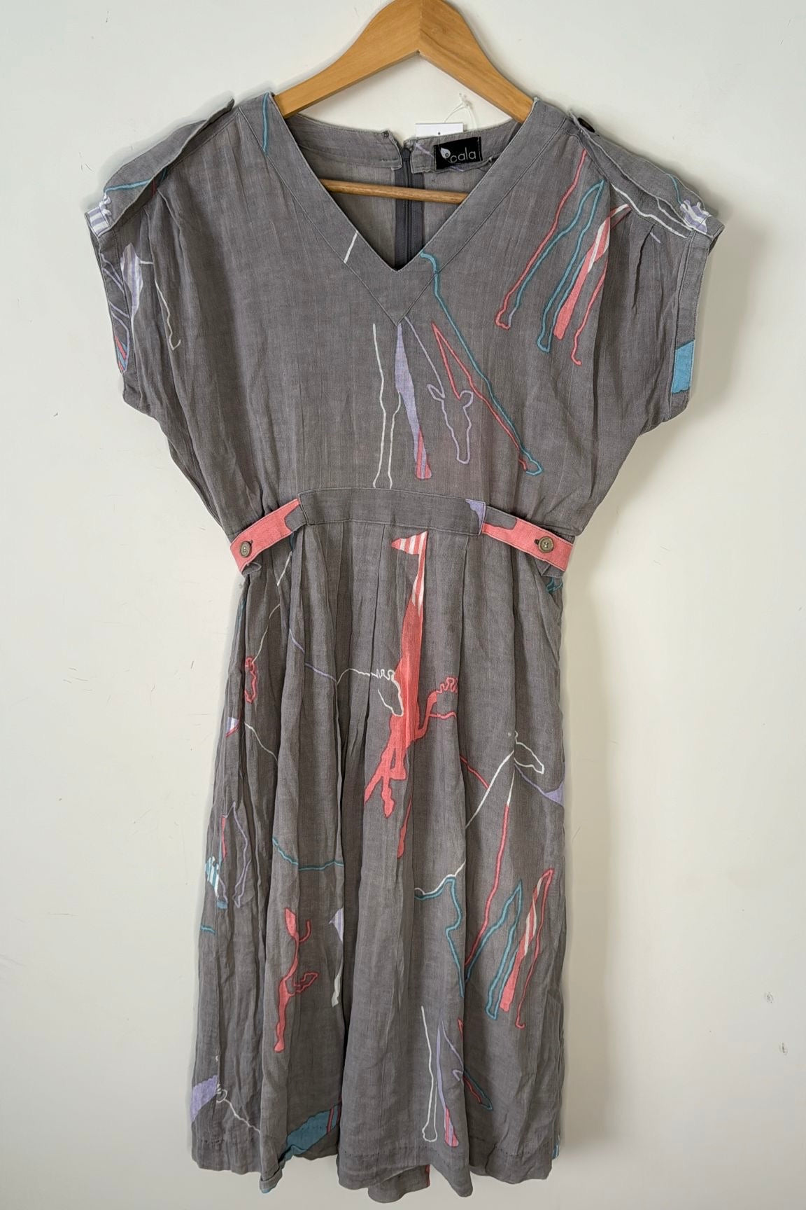 שמלת וינטג' ג'ירפות