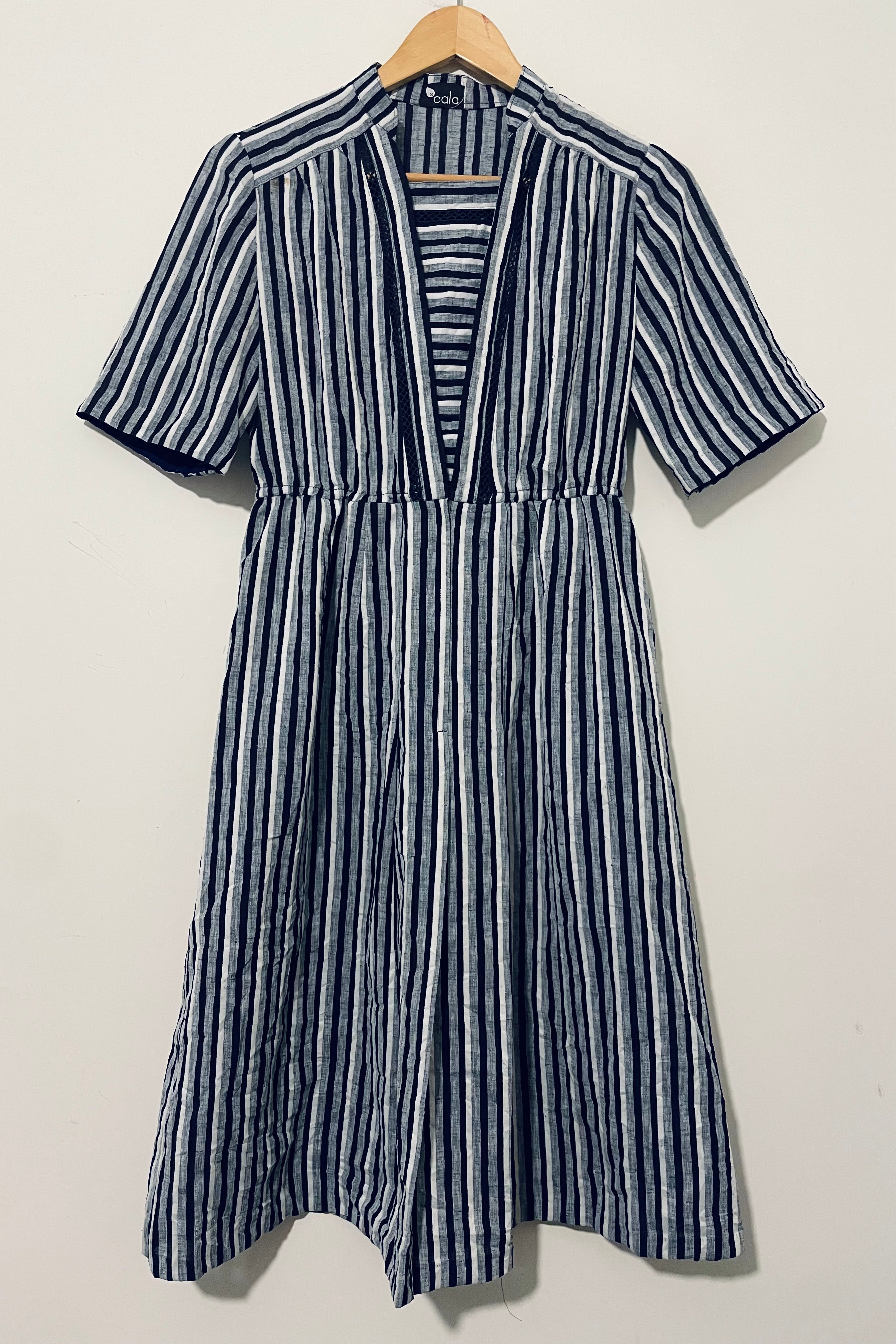 שמלת וינטג׳ מפוספסת