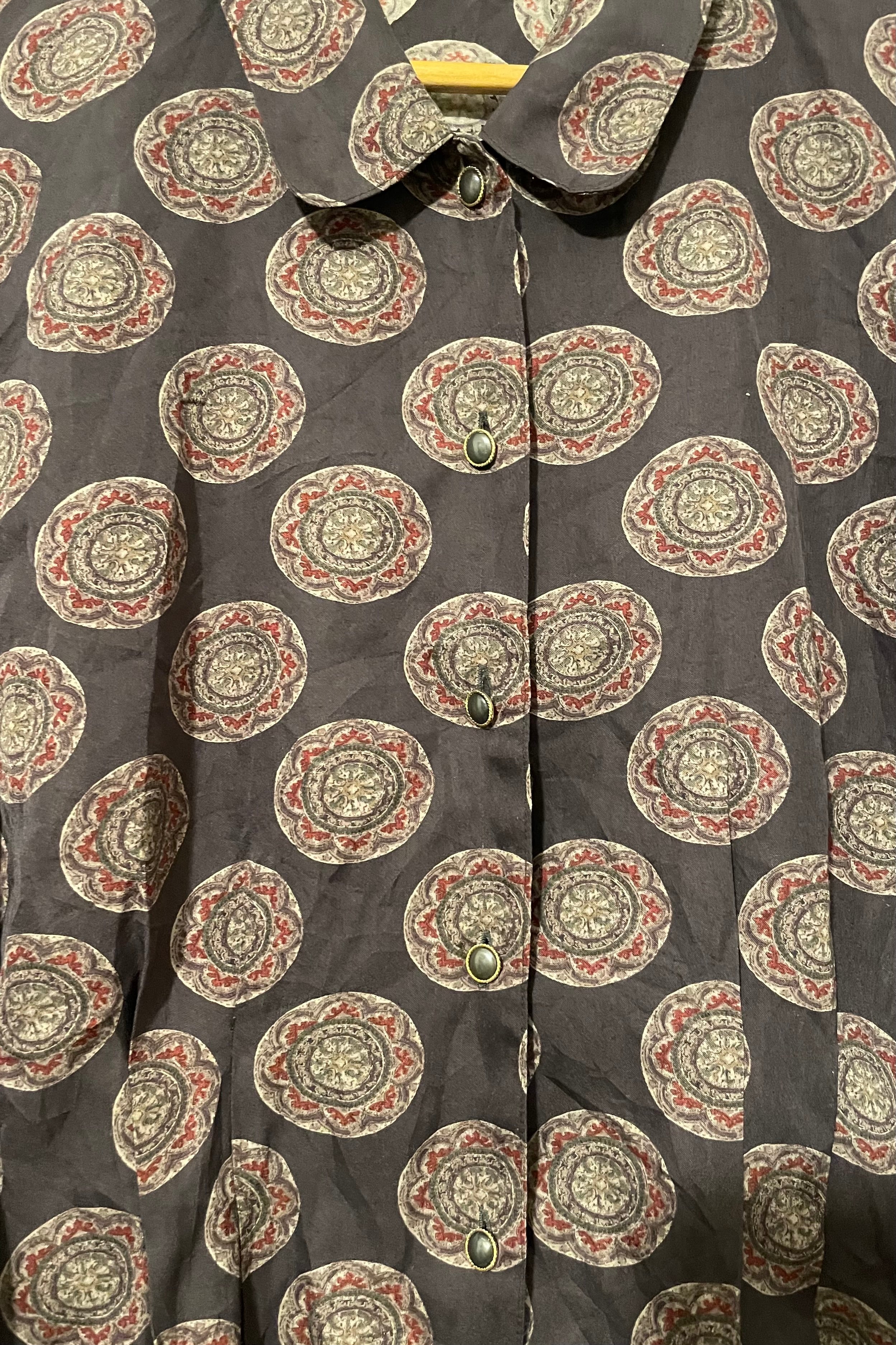 חולצת וינטג׳ צלחות