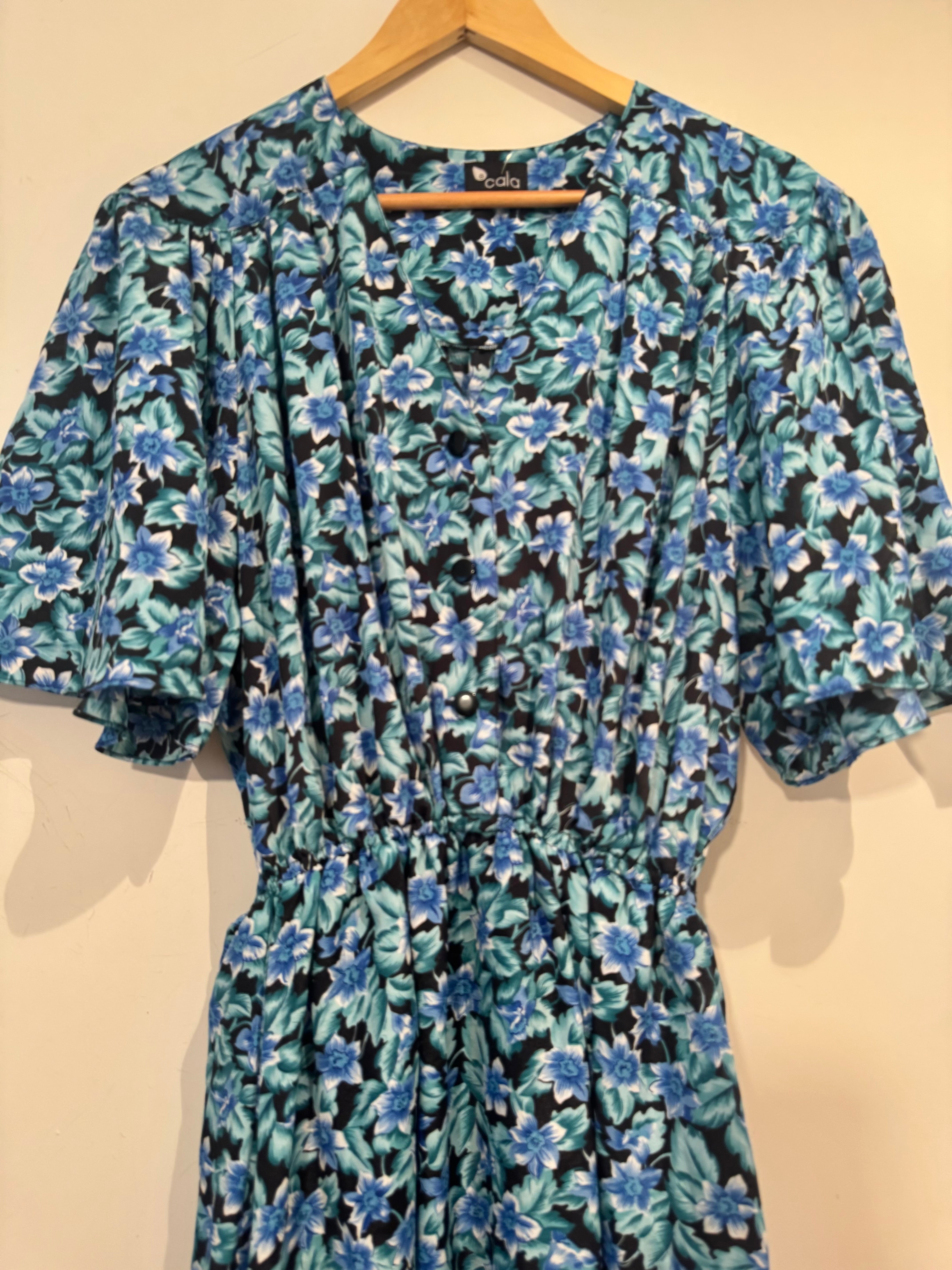 שמלת וינטג׳ עדינה