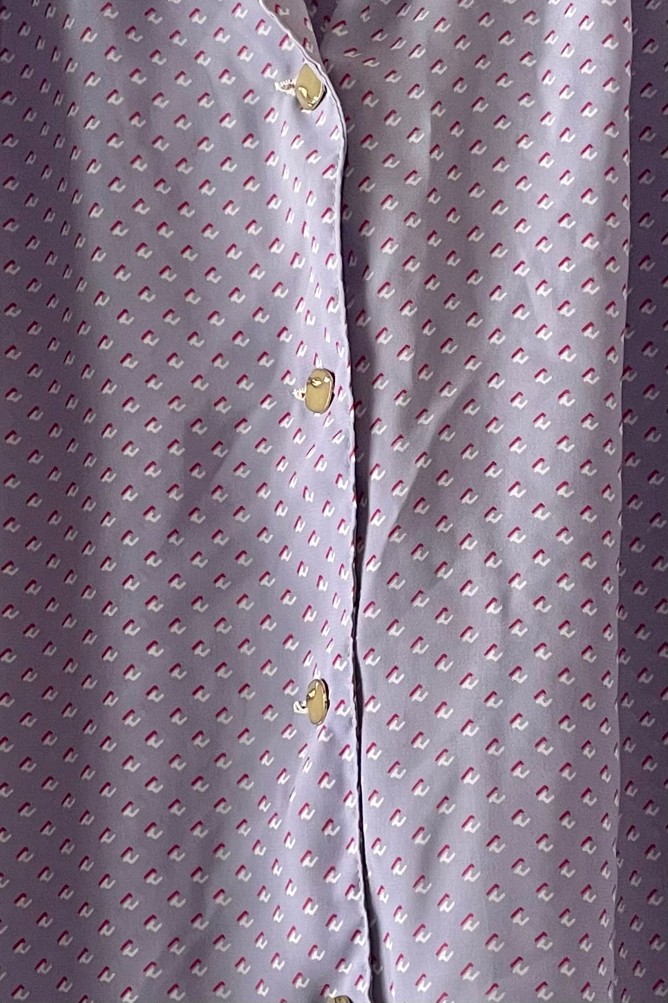 חולצת וינטג׳ עם פוקסיה