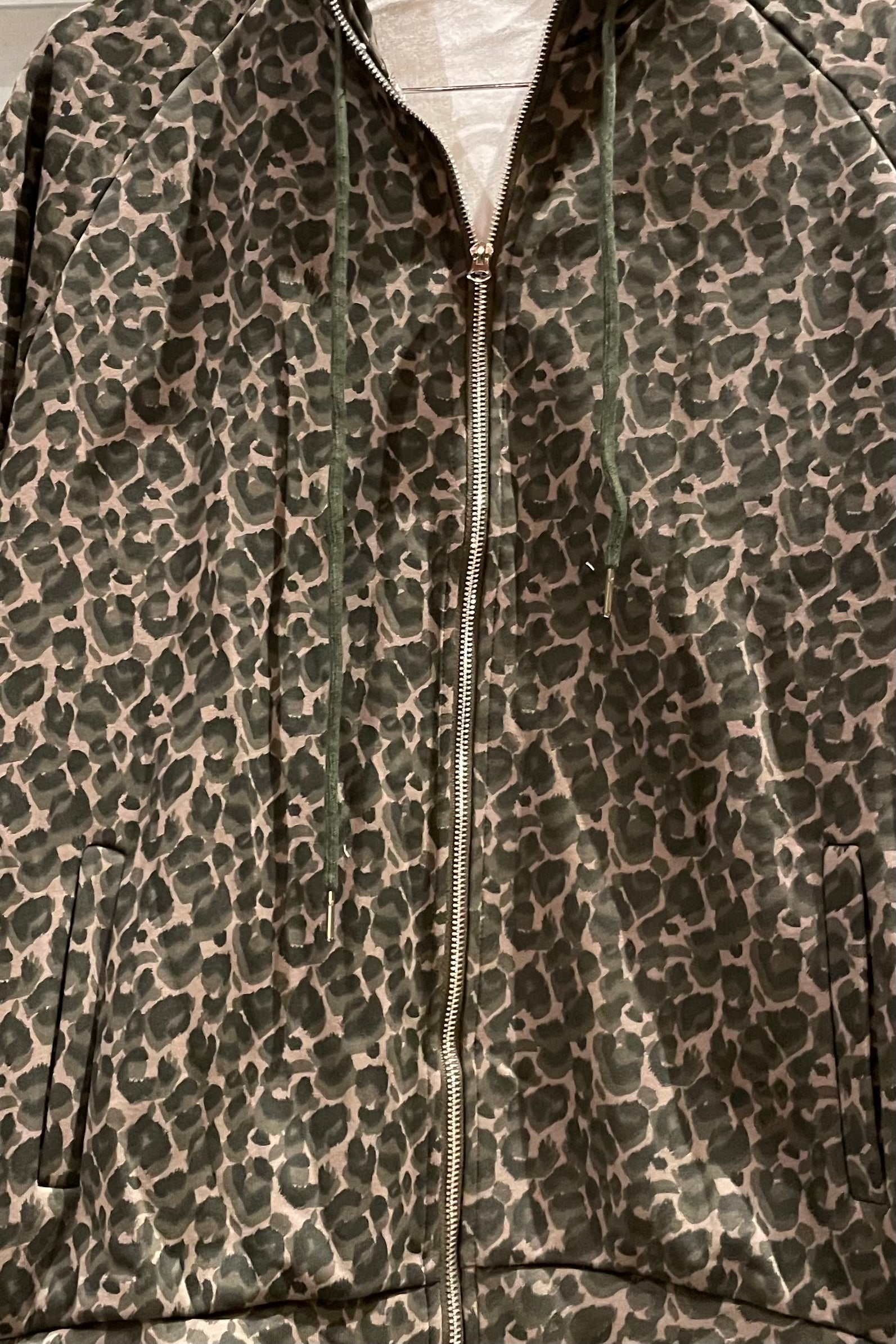 קרדיגן פוטר מנומר