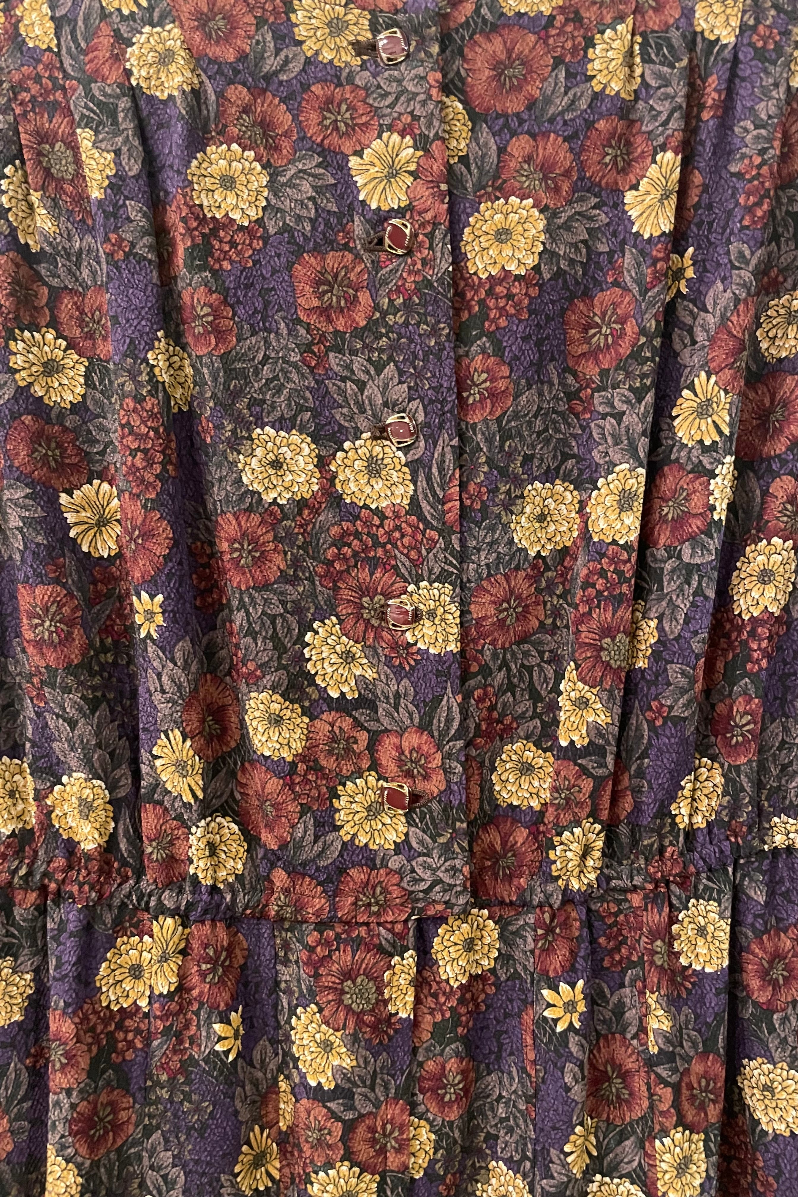 שמלת וינטג׳ ג׳ולי