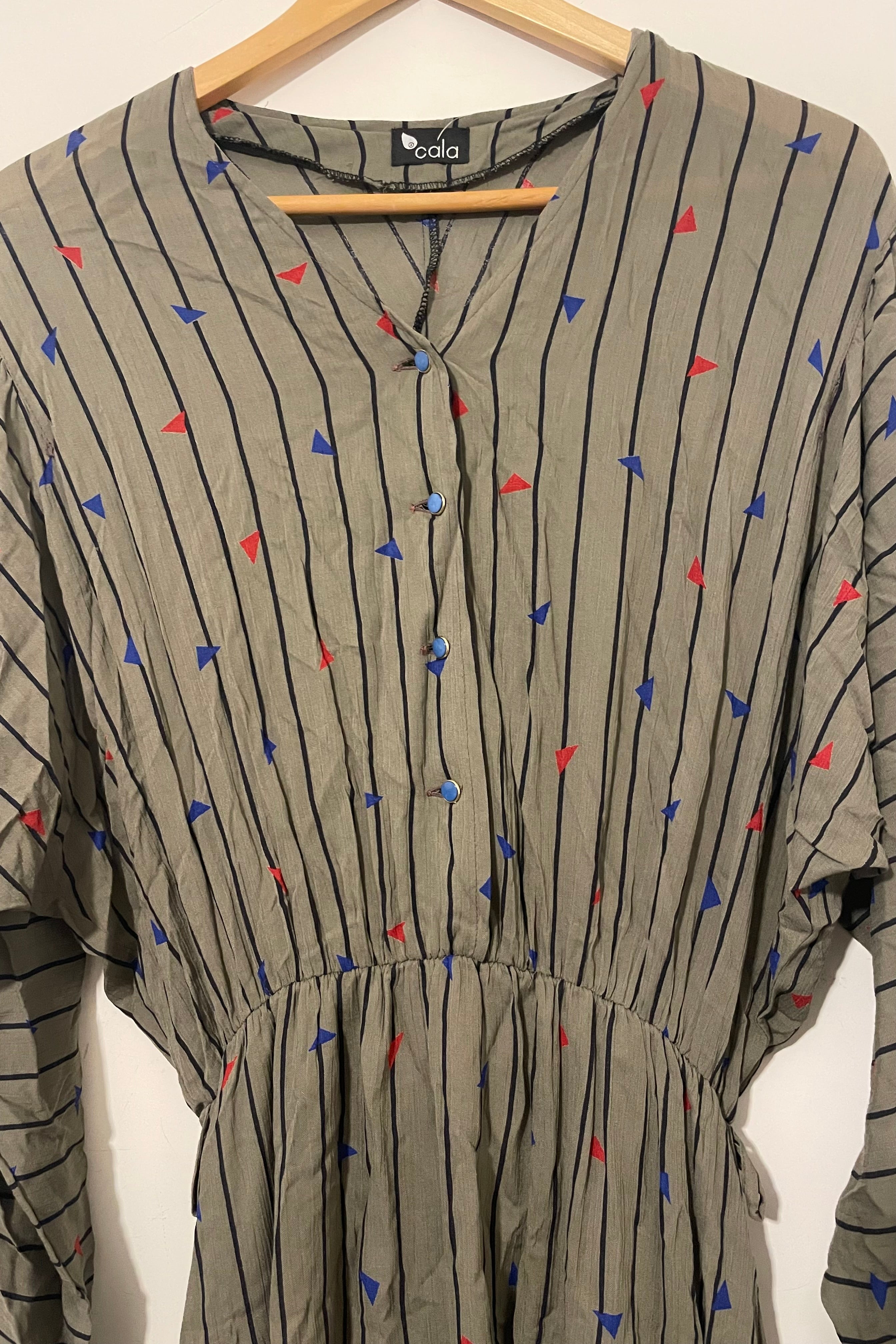 שמלת וינטג׳ משולשים