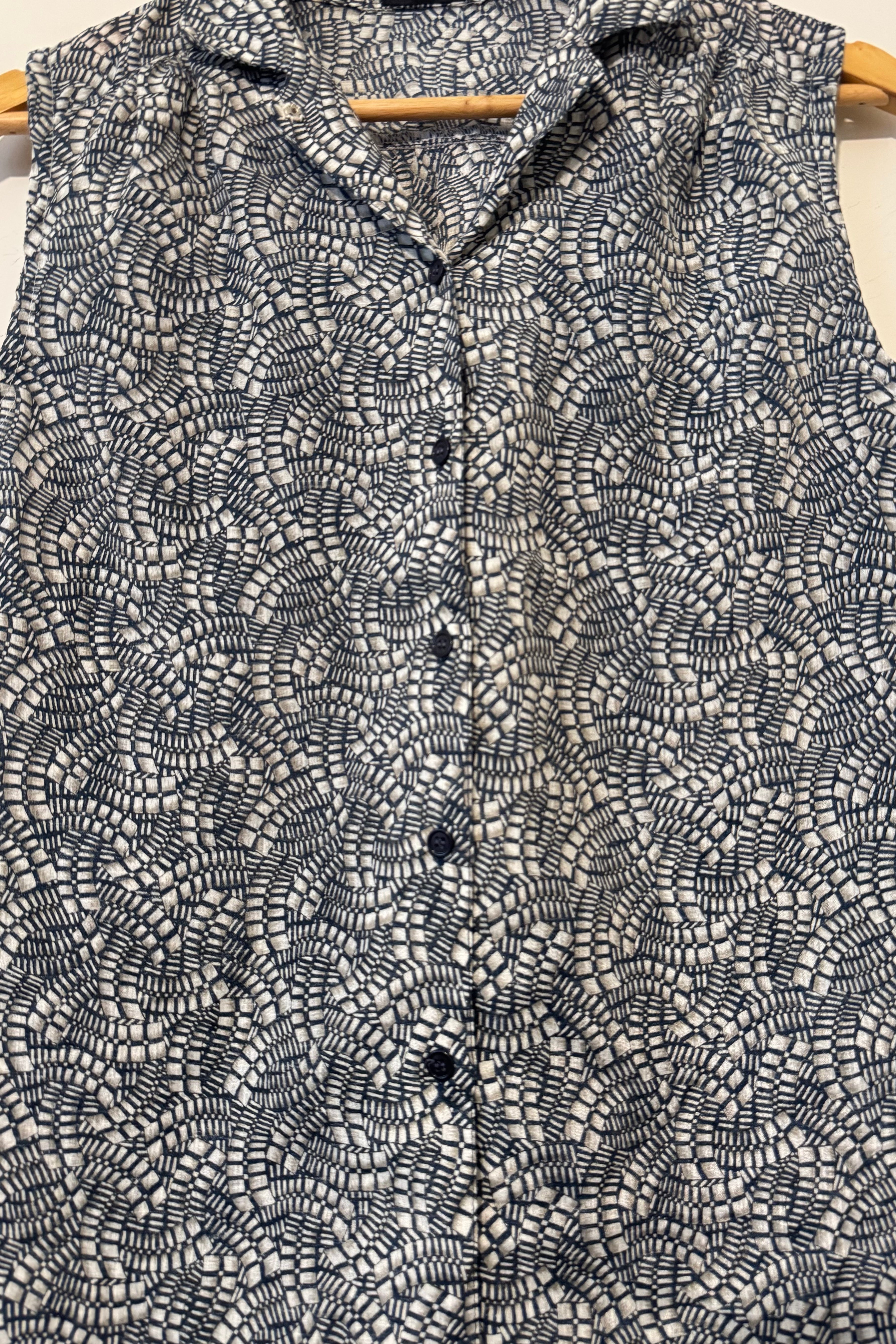 חולצת וינטג׳ ארוגה