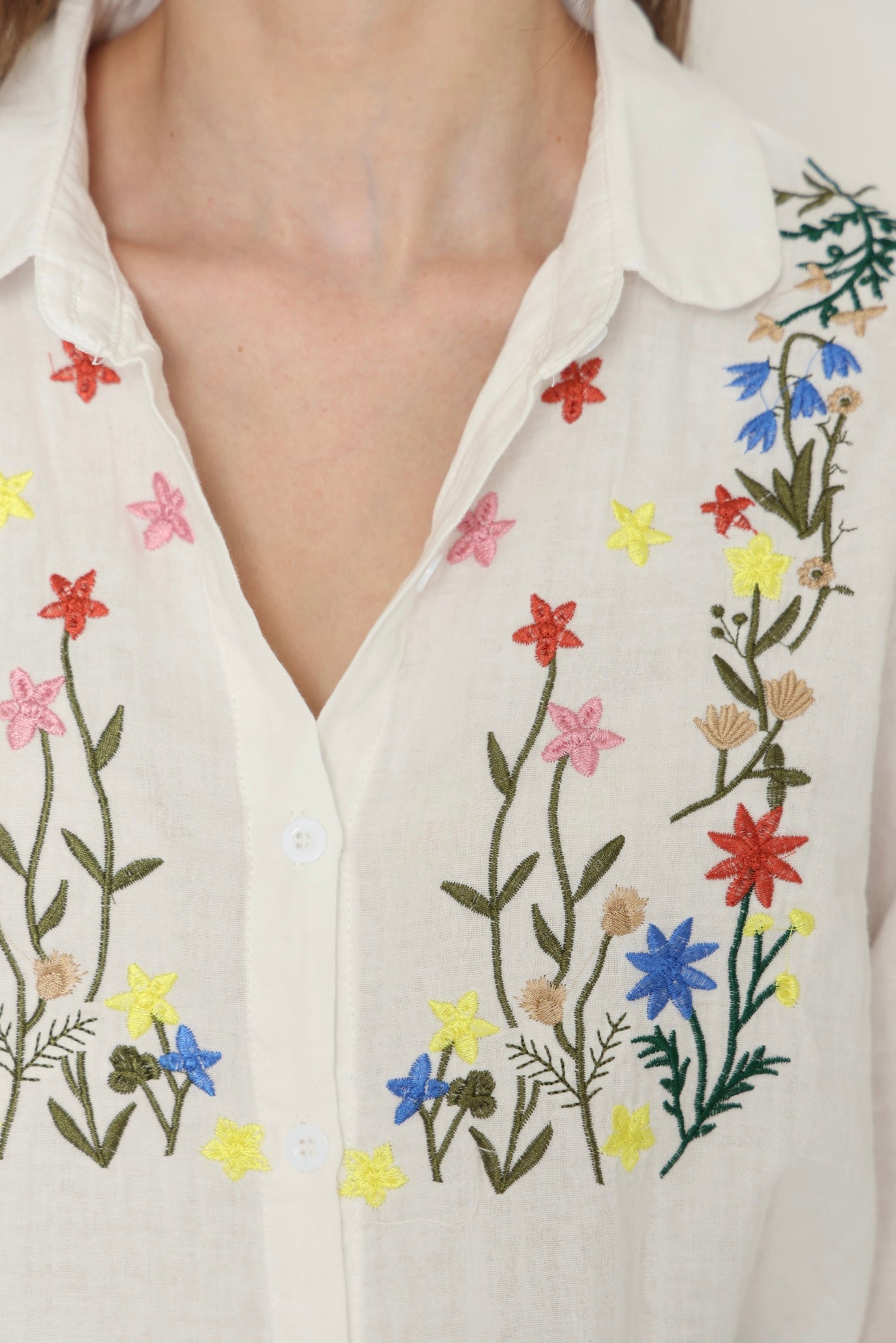 חולצת פרחי מסגרת