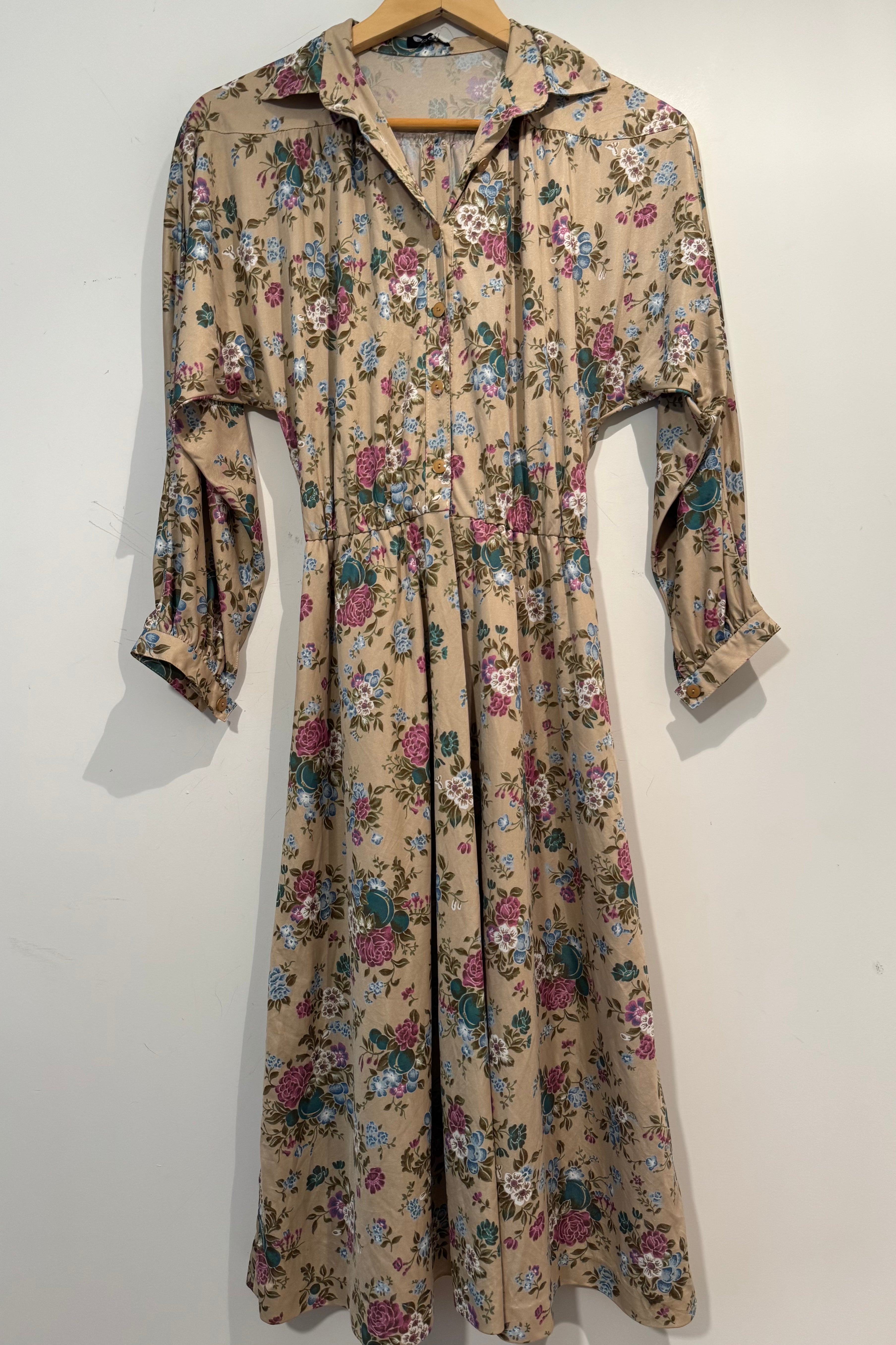 שמלת וינטג׳ חיננית