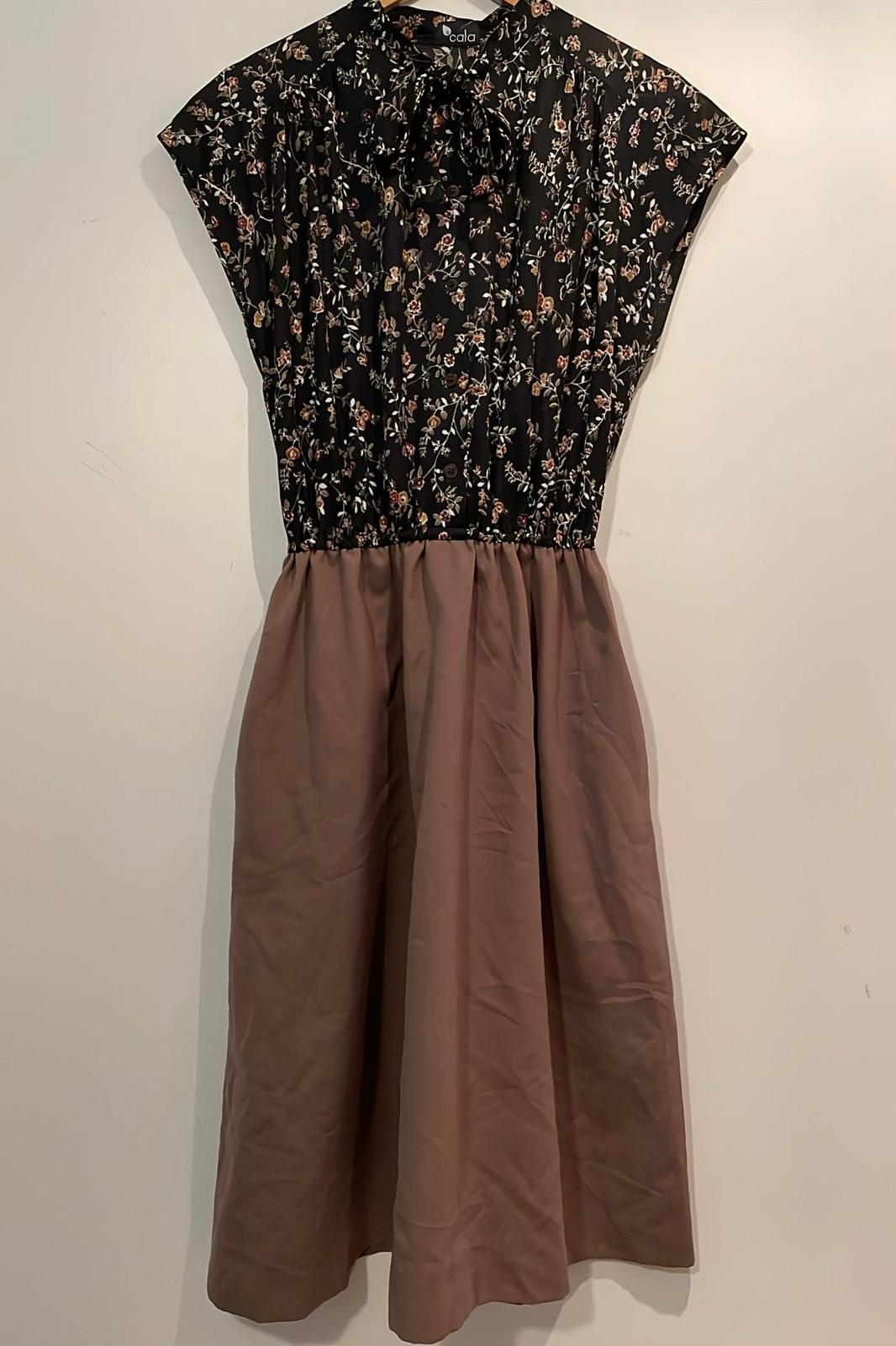 שמלת וינטג' קשר צווארון