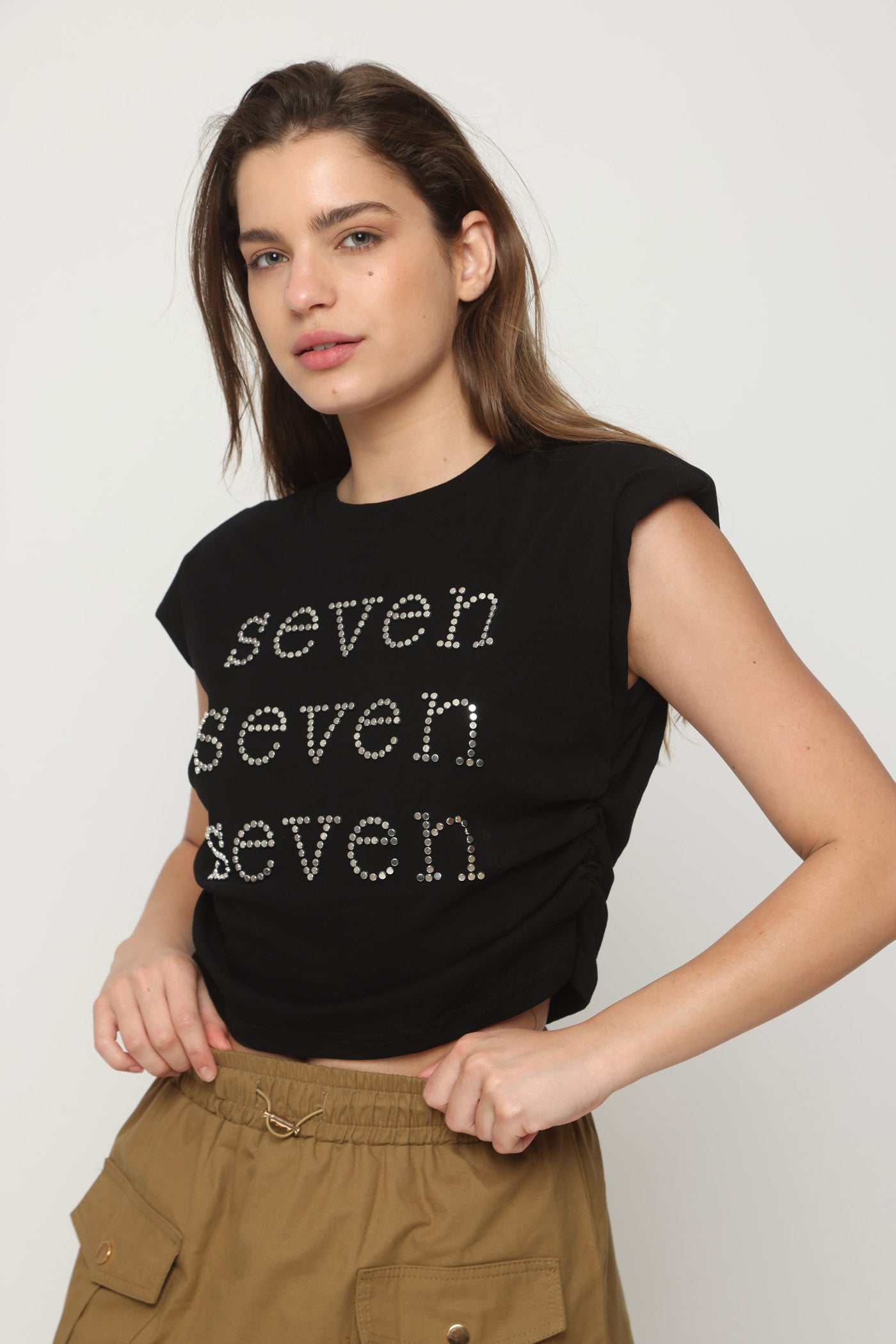 גופיית SEVEN