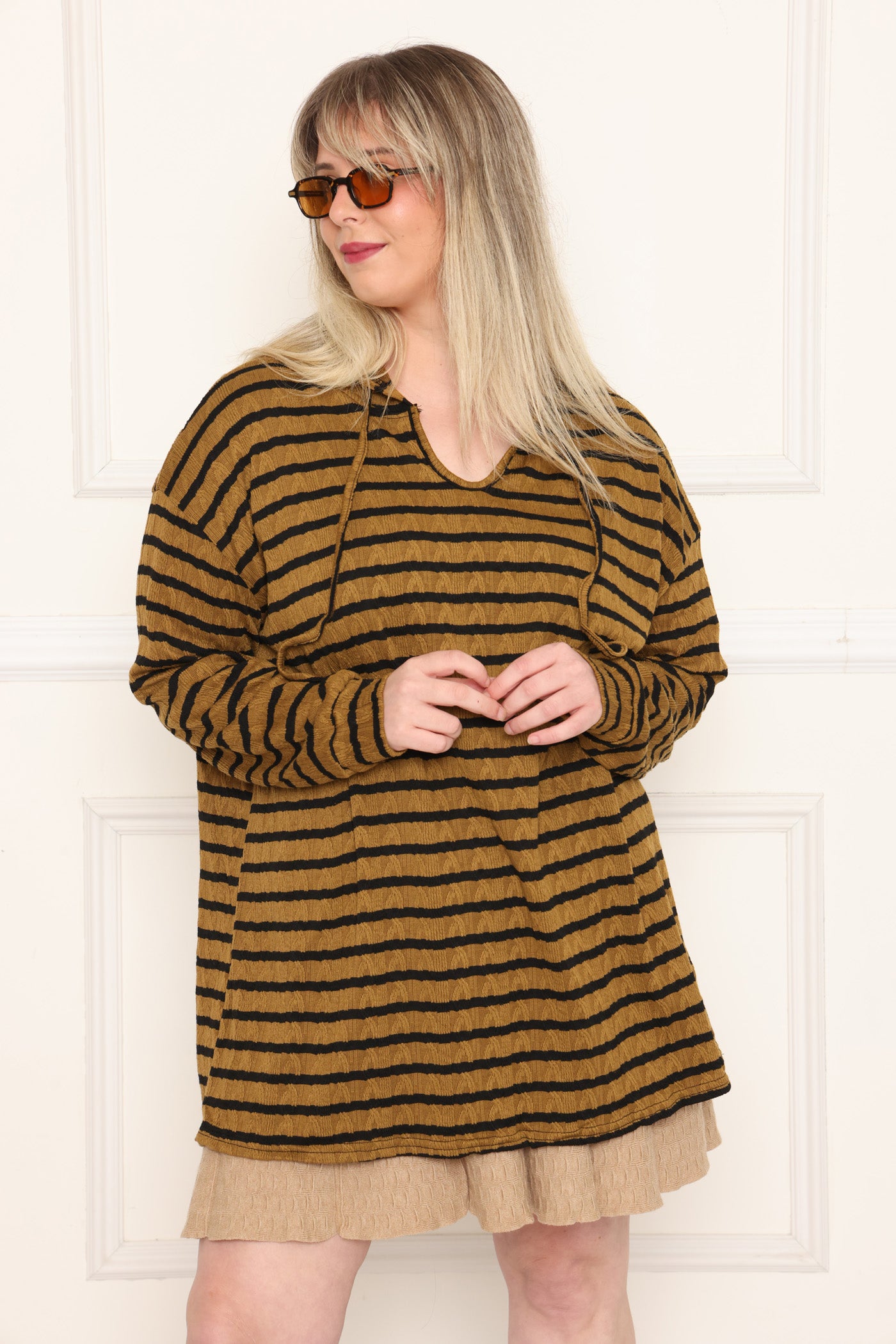 חולצת קפוצ'ון פסים