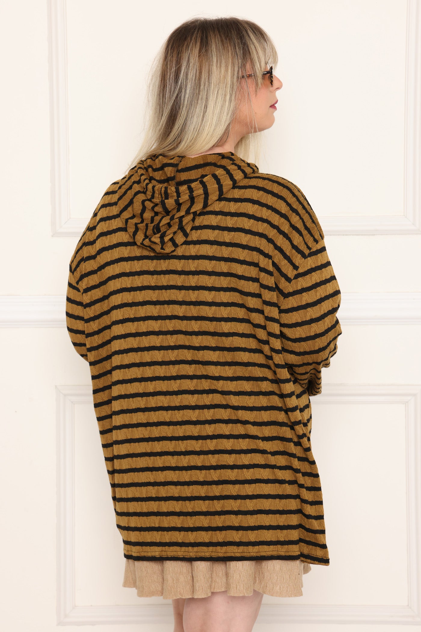 חולצת קפוצ'ון פסים