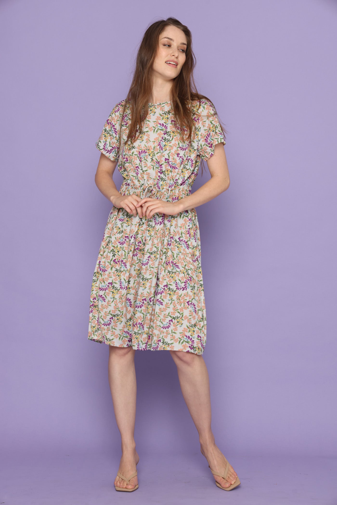 שמלת צבעוניות