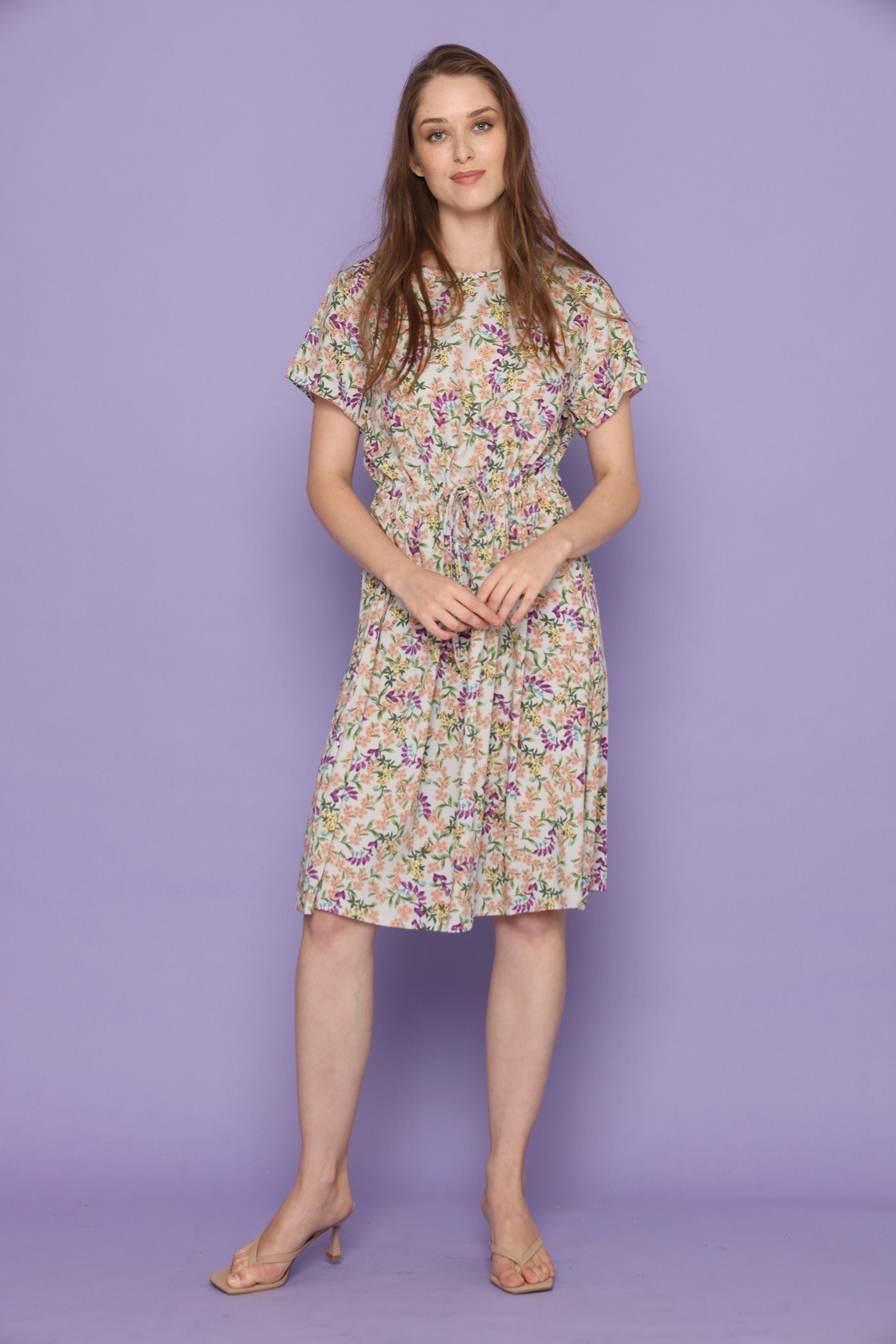 שמלת צבעוניות