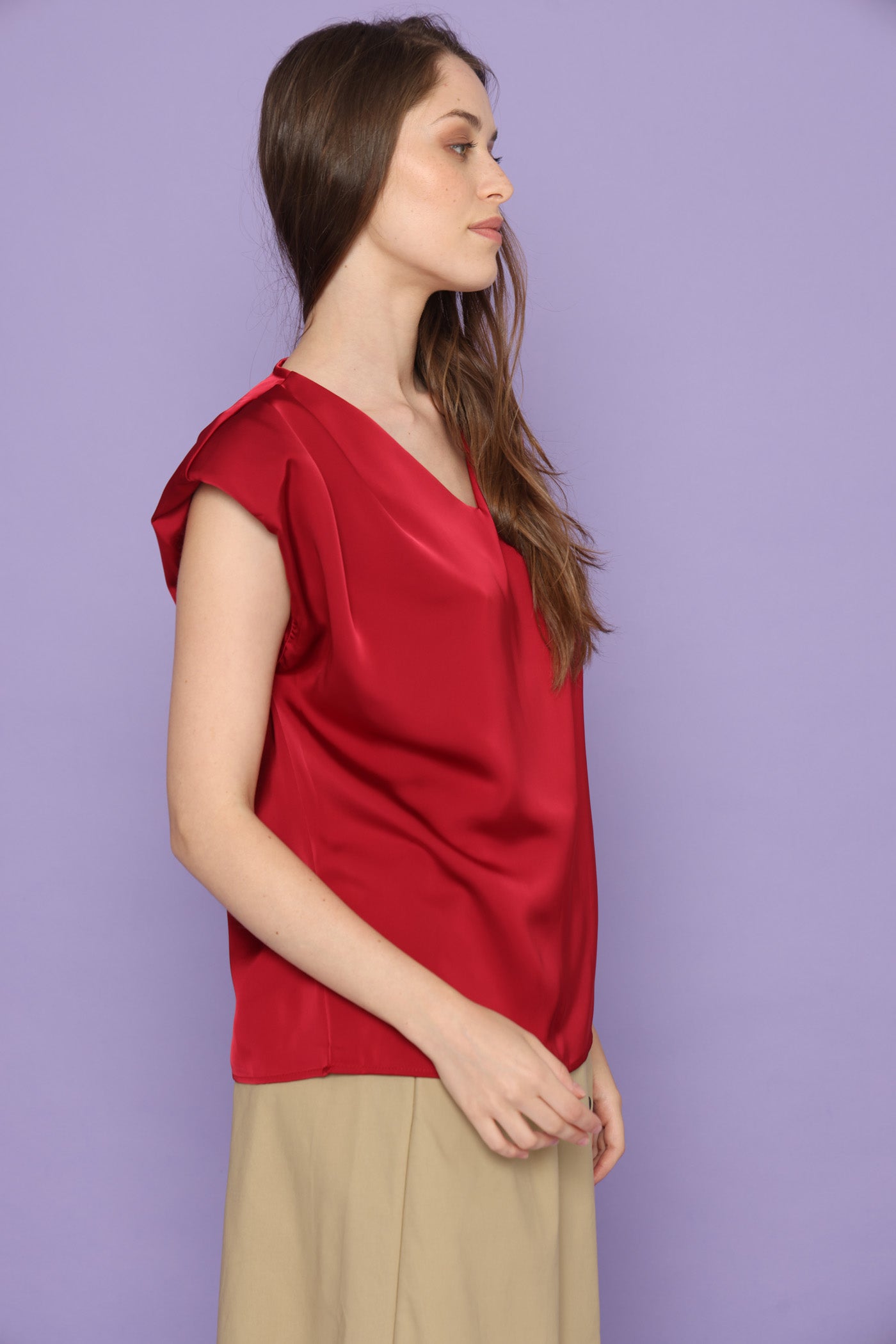 חולצת כתפיים