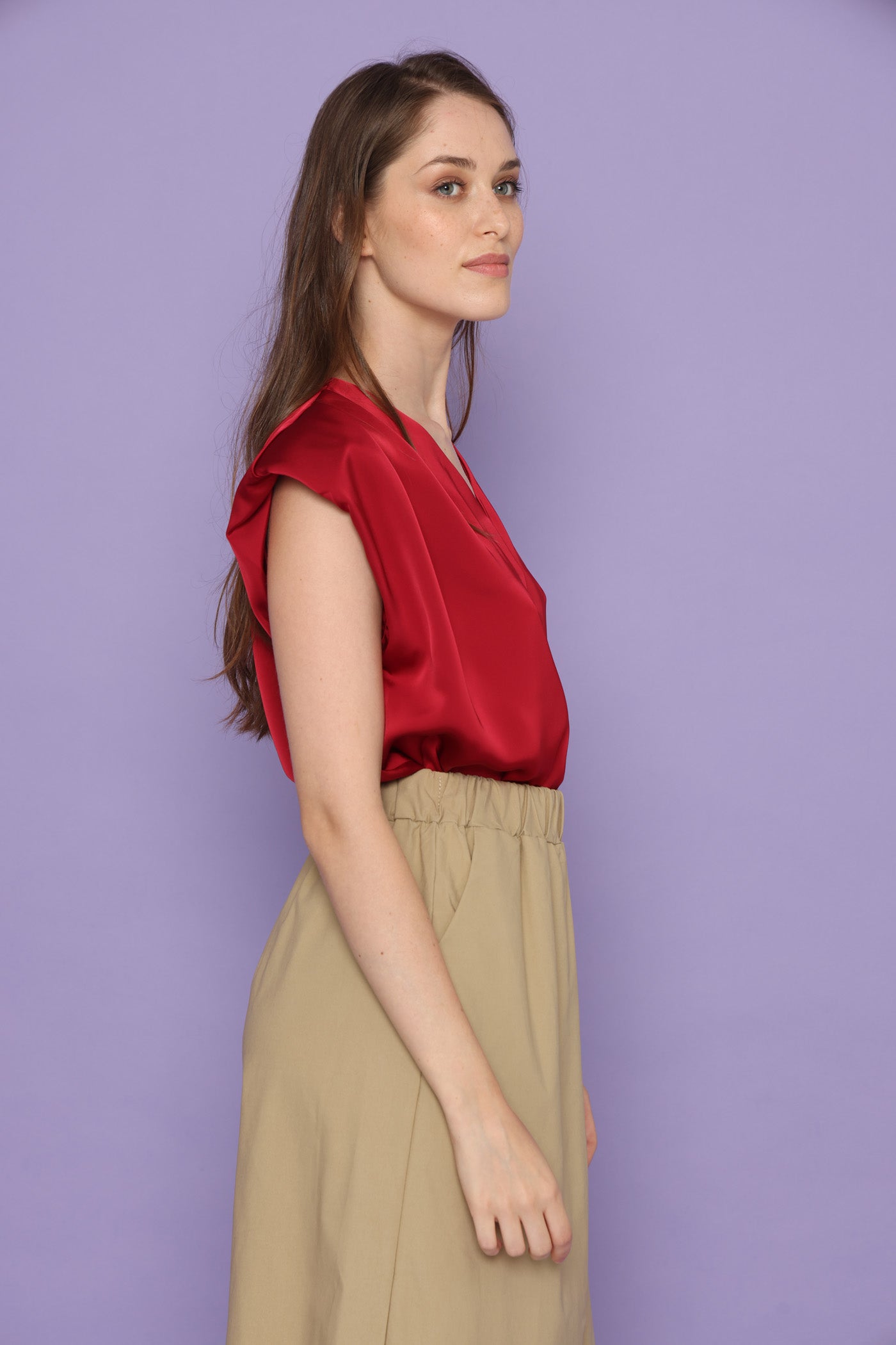 חולצת כתפיים