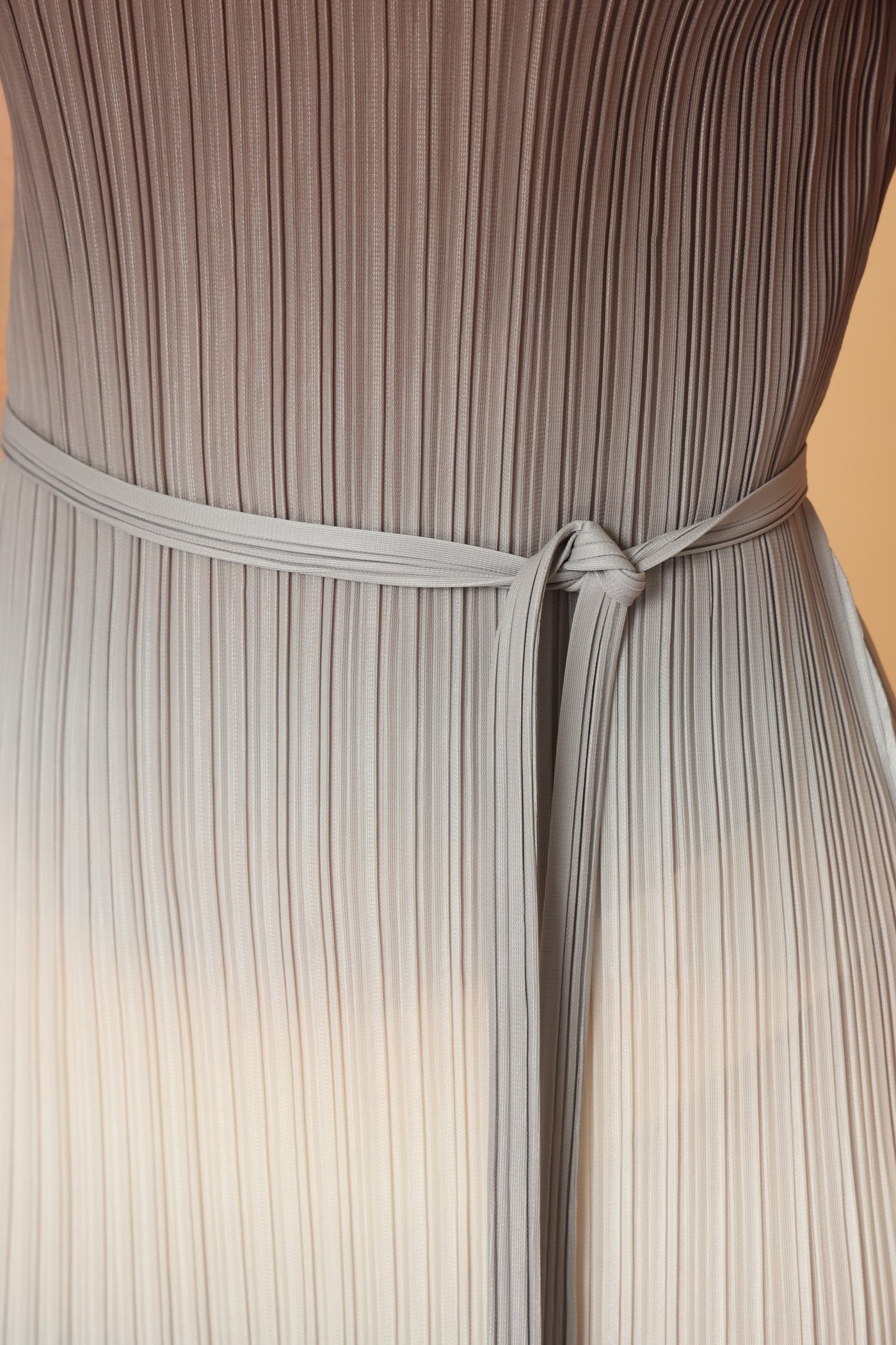 שמלת קשת חומה