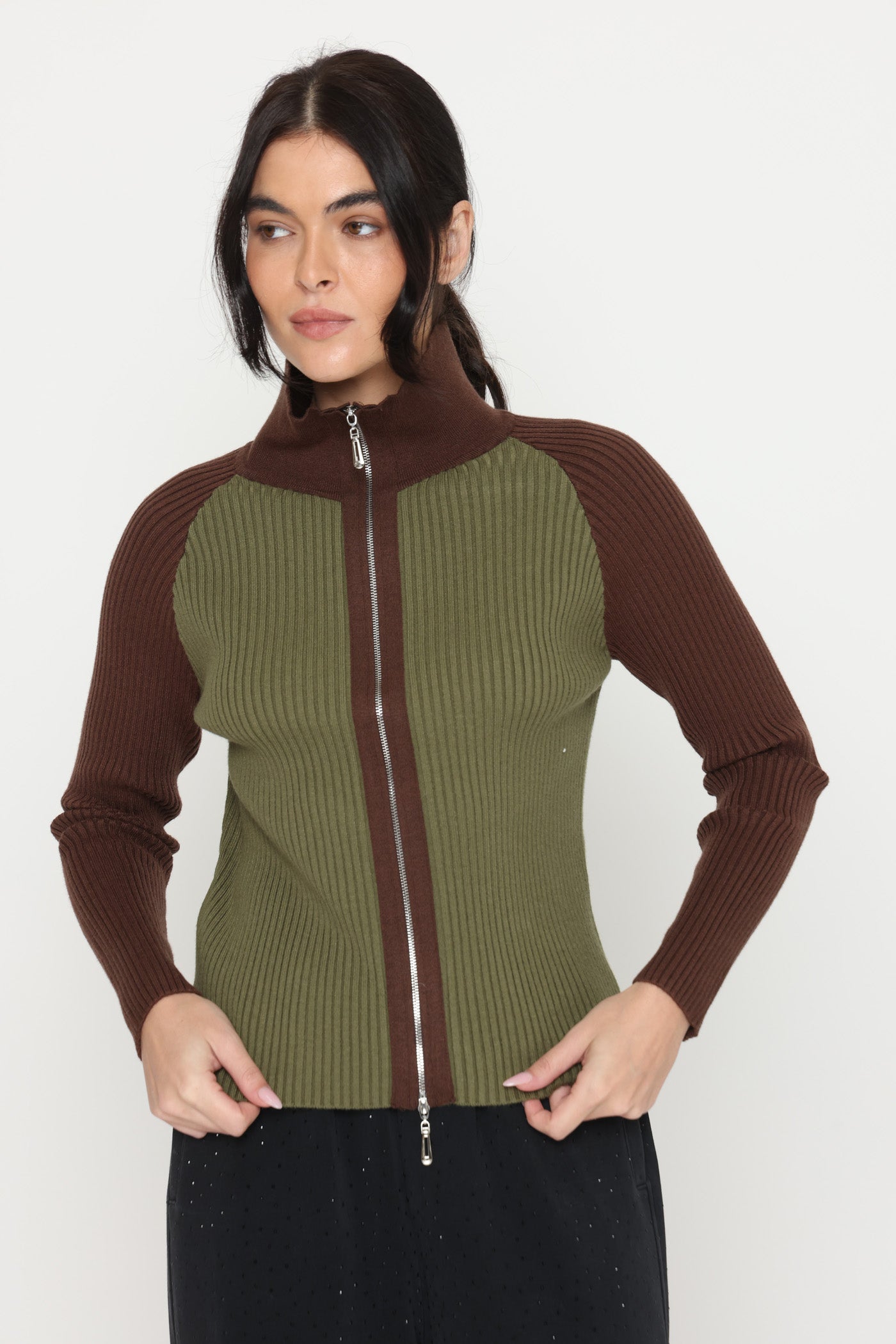 קרדיגן מסגרת