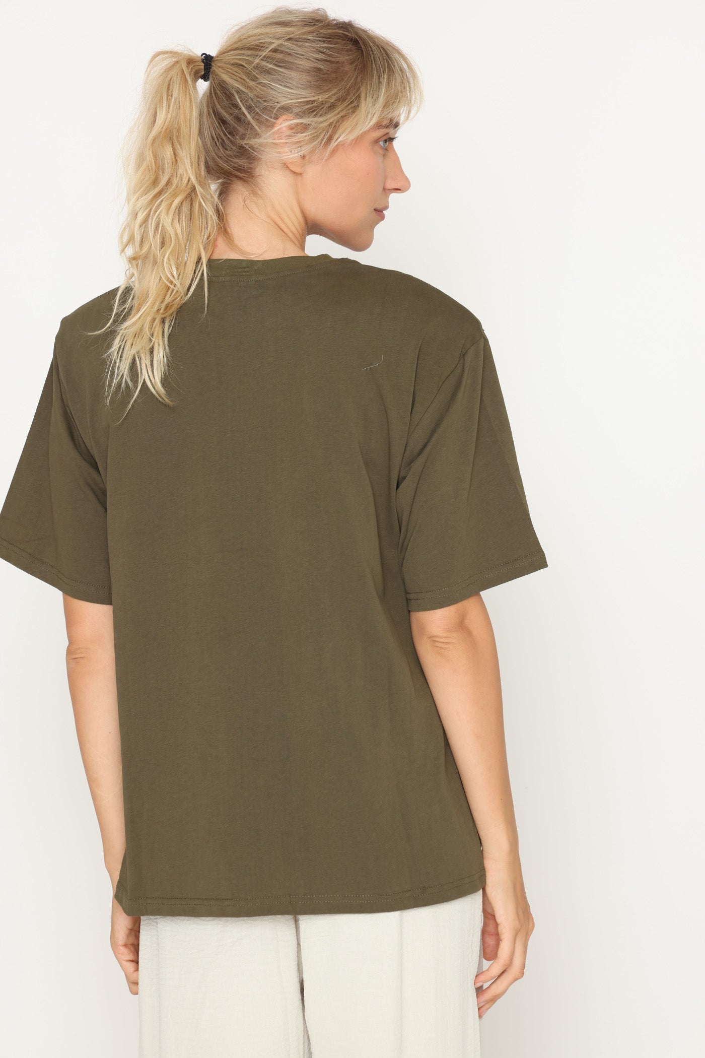 חולצת מגפיים