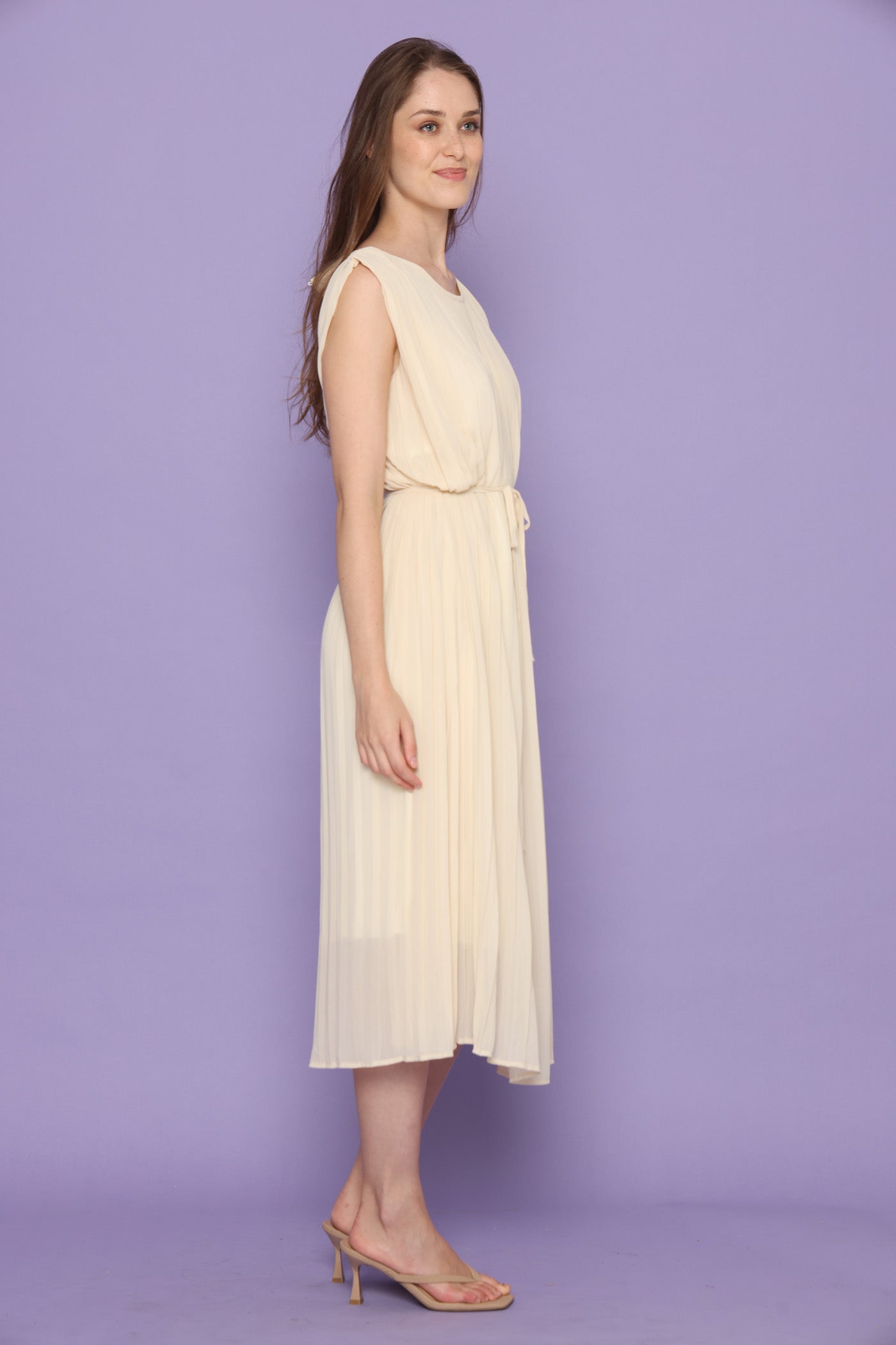 שמלת פליסה חלקה