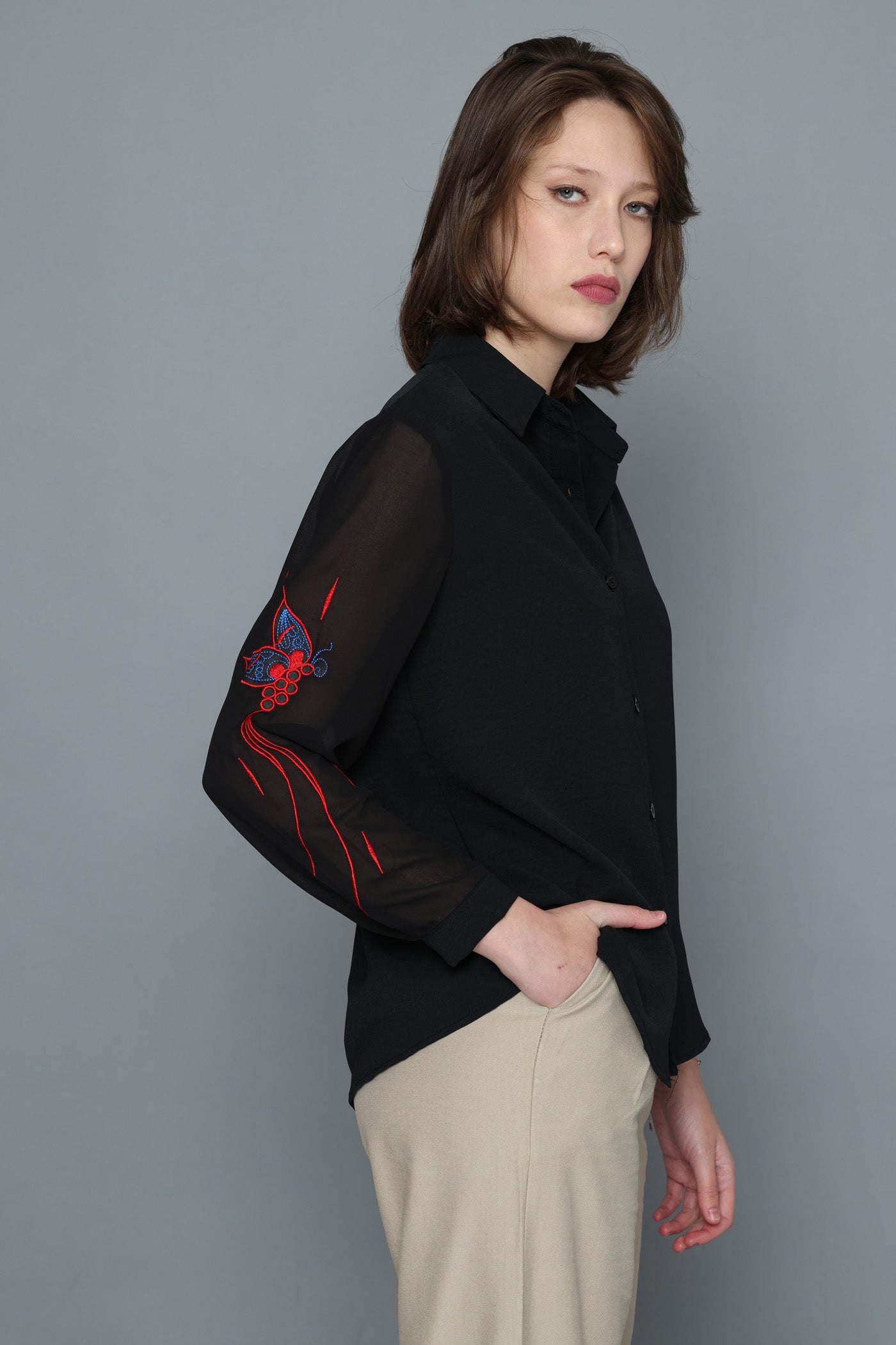 חולצת שרוול טווסי