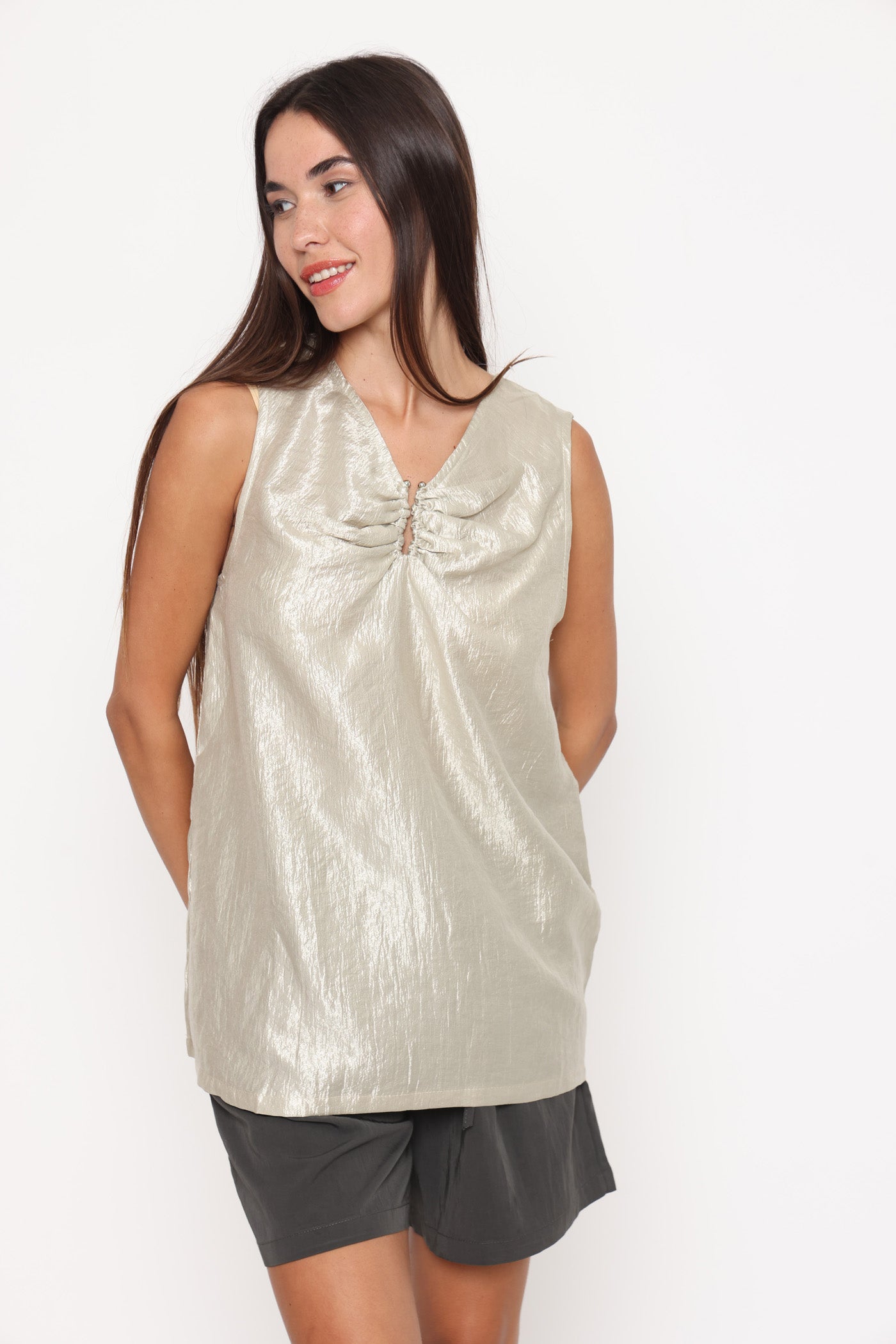 גופיית אבזם זהב