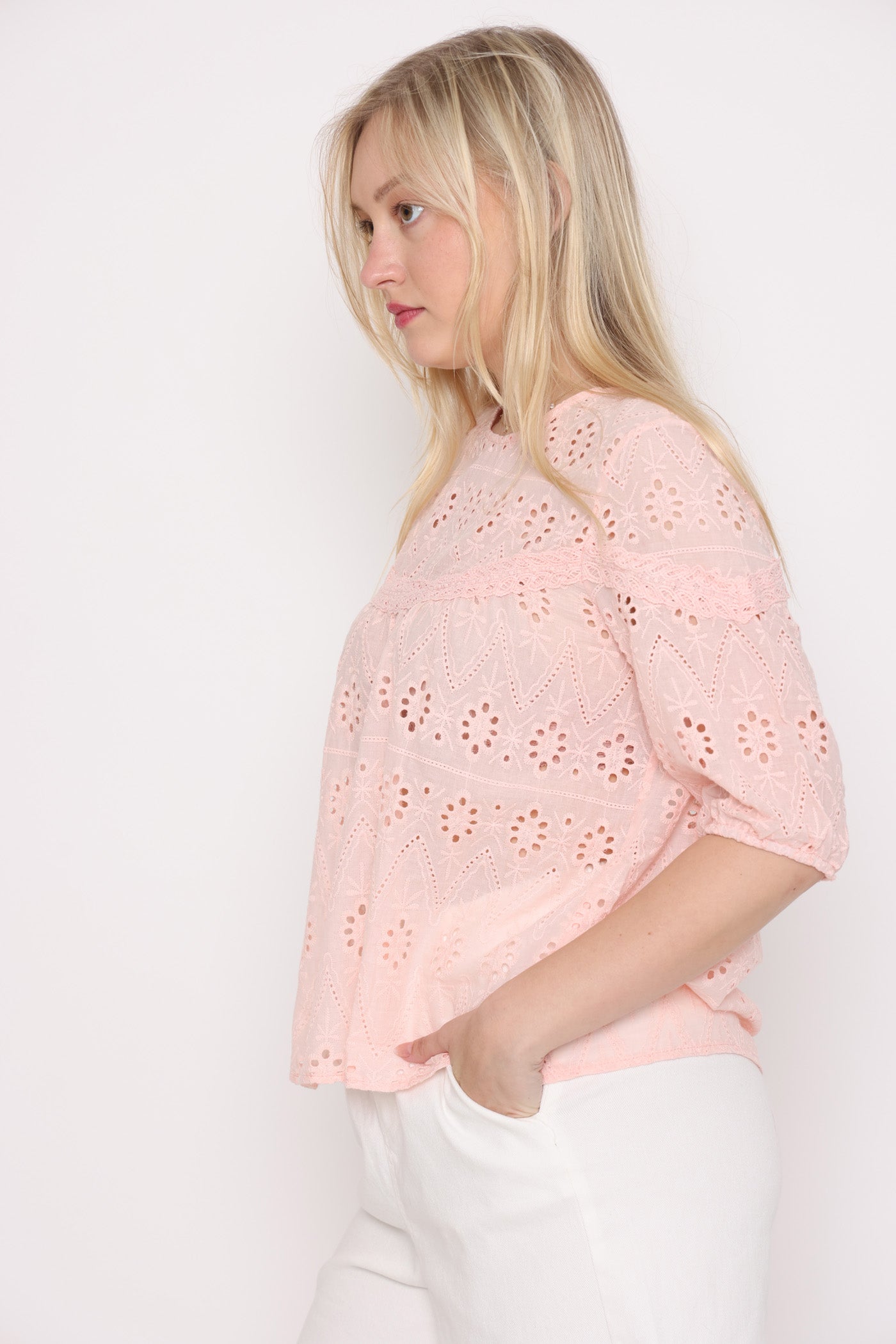 חולצה ורודה קרושה