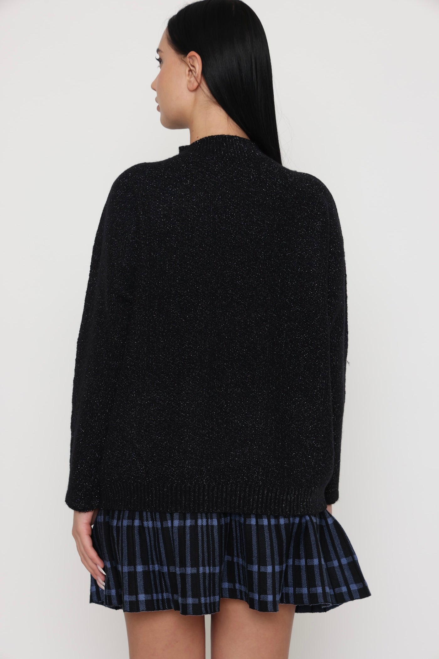 סריג שחור יוקרתי