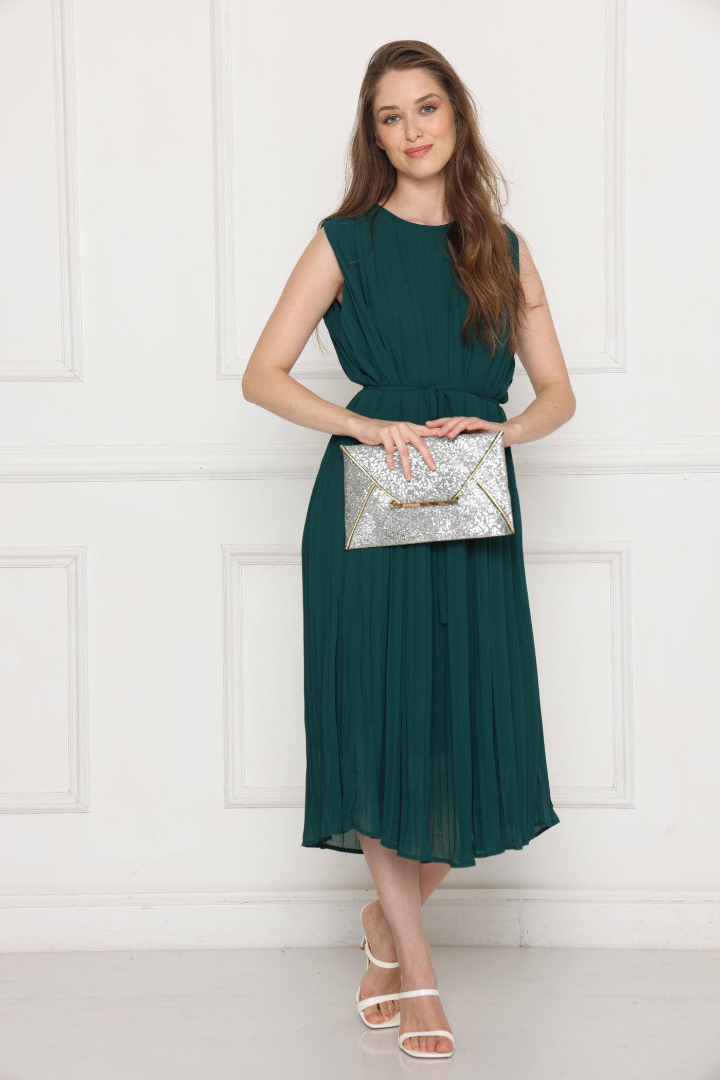 שמלת פליסה חלקה