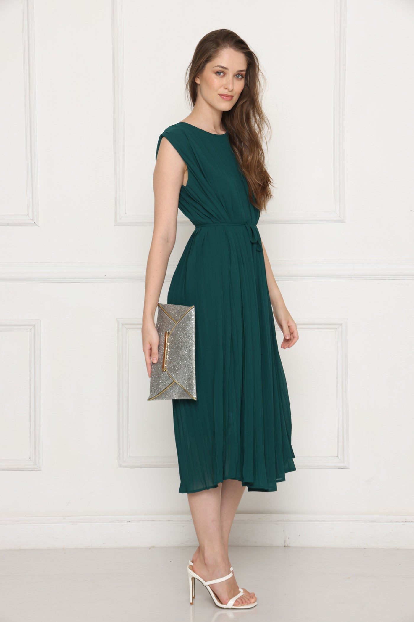 שמלת פליסה חלקה