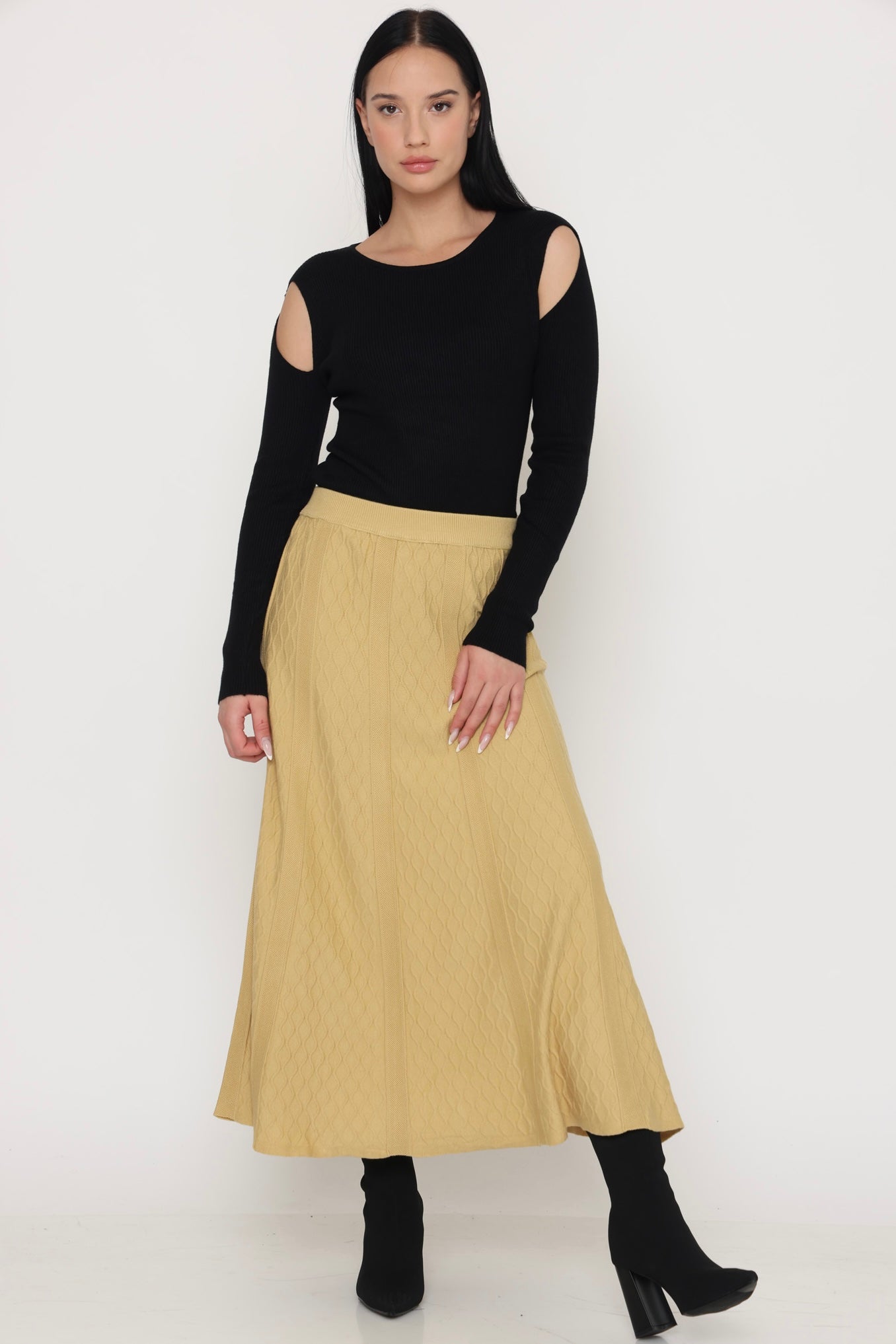 חצאית מקסי צמר צהובה