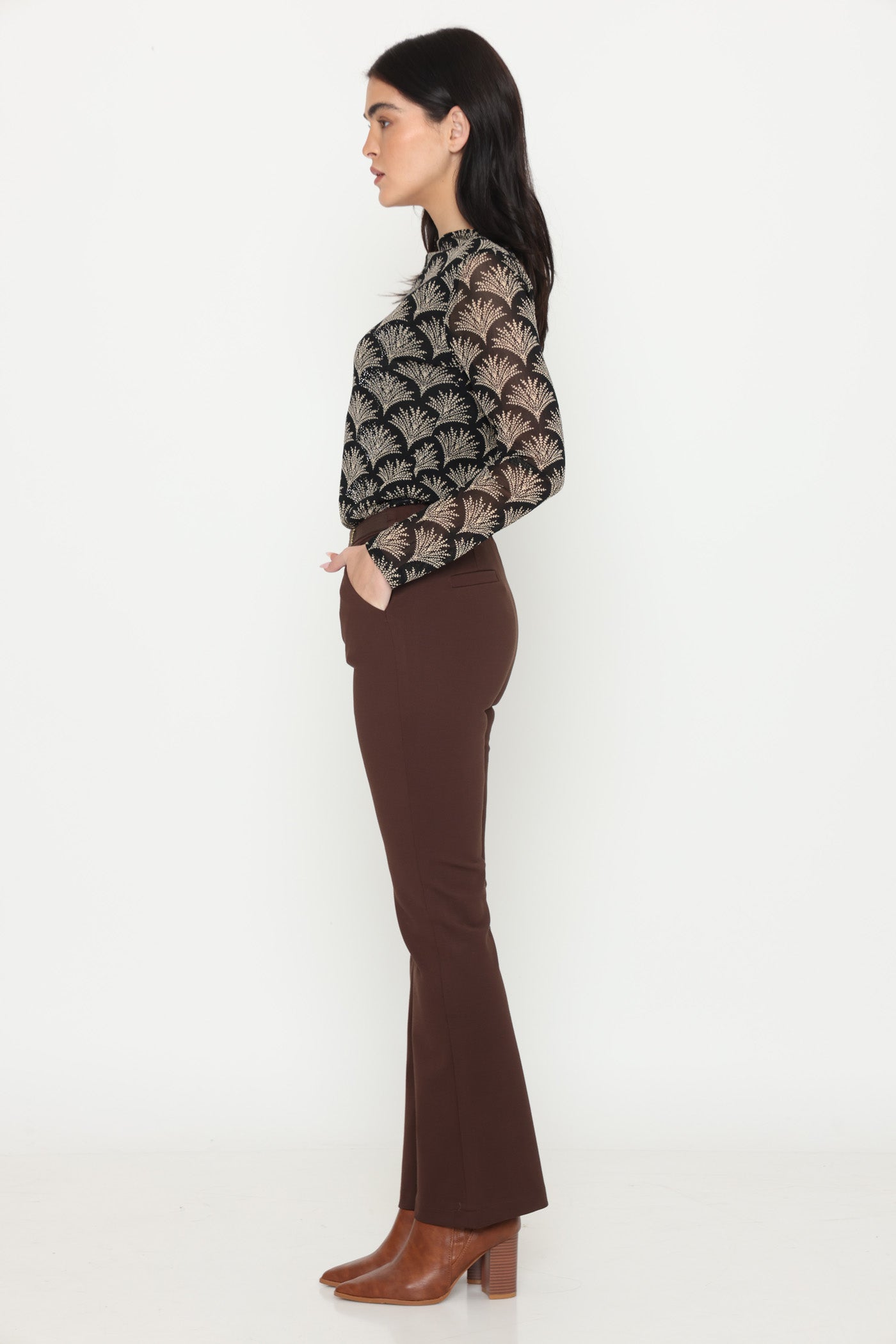 מכנסיי חגורת צד