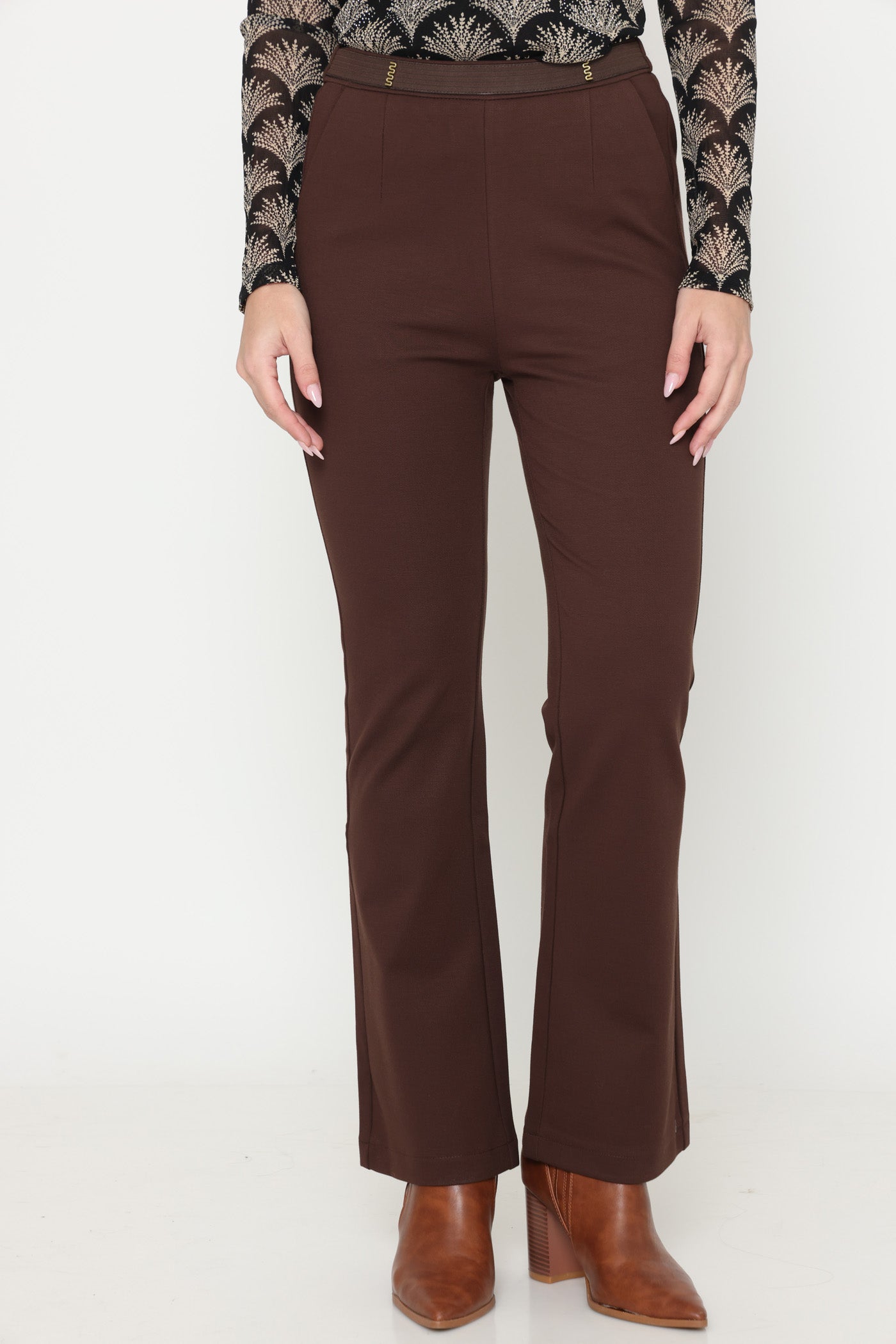 מכנסיי חגורת צד