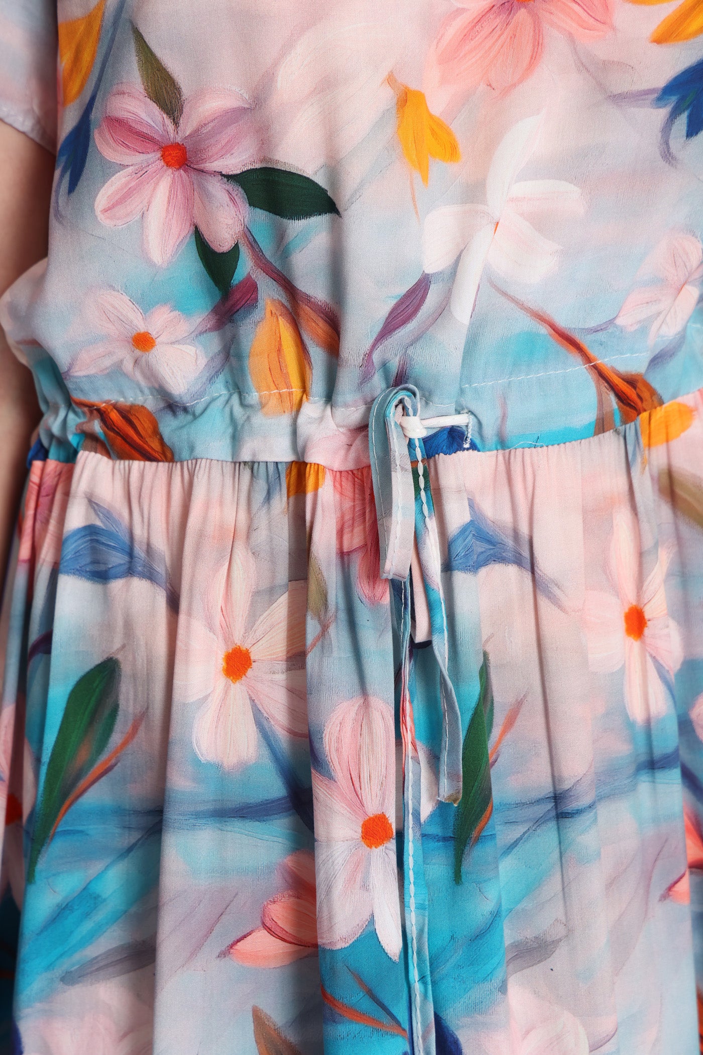 שמלת פרחי יופי